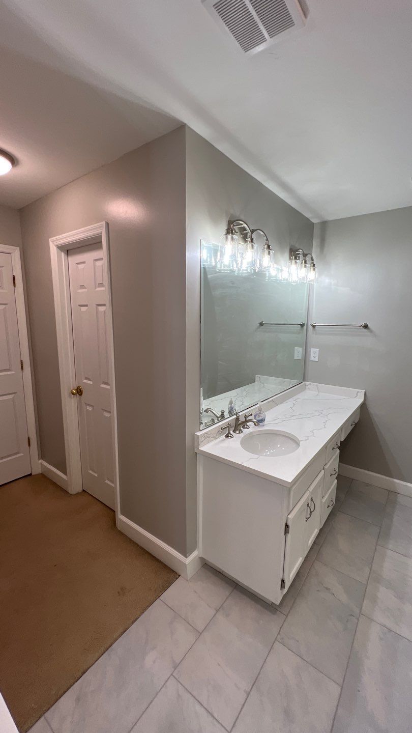 Huntington Parc Master Bath by Pillar and Pine