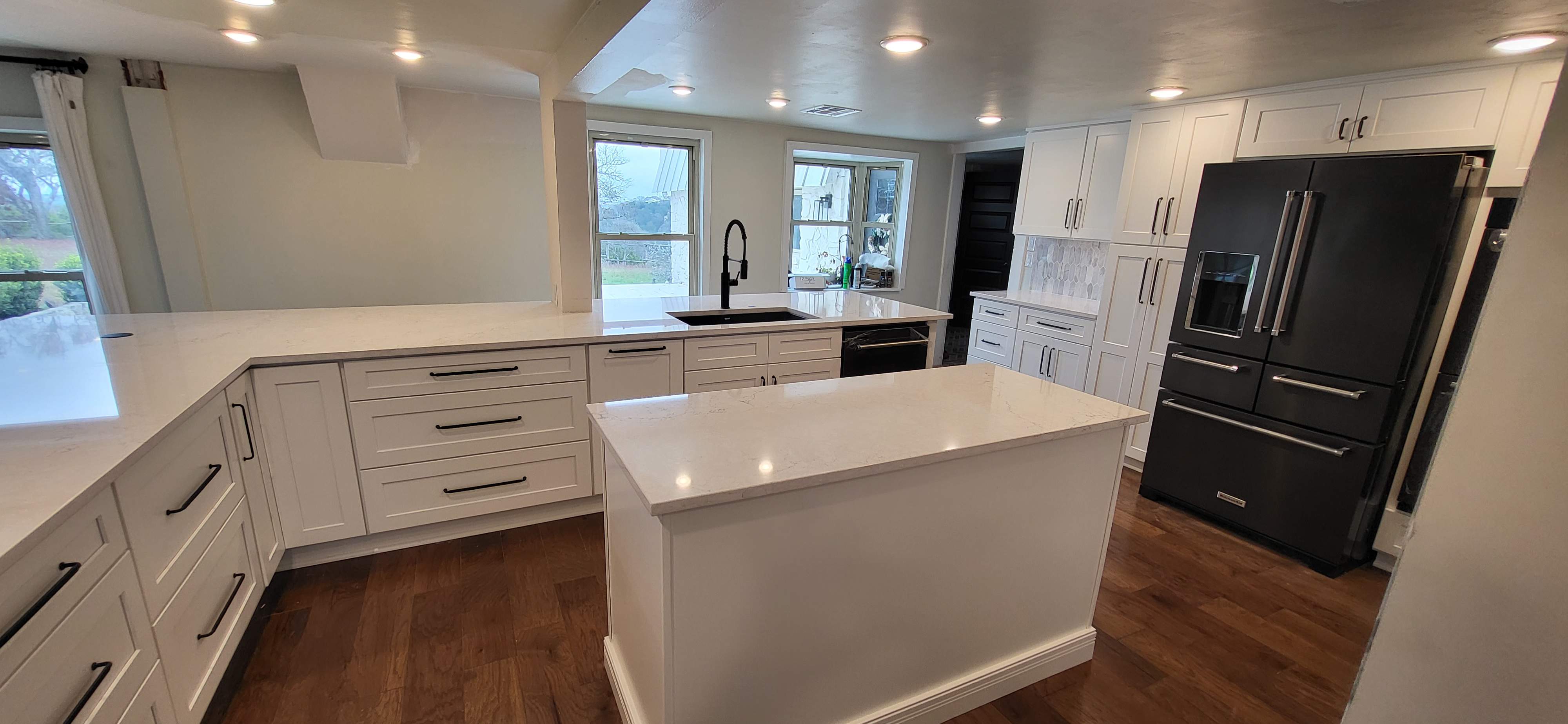 Boerne Kitchen Remodel with Quartz Countertops and White Shaker Cabinets by Legacy Bath and Kitchen