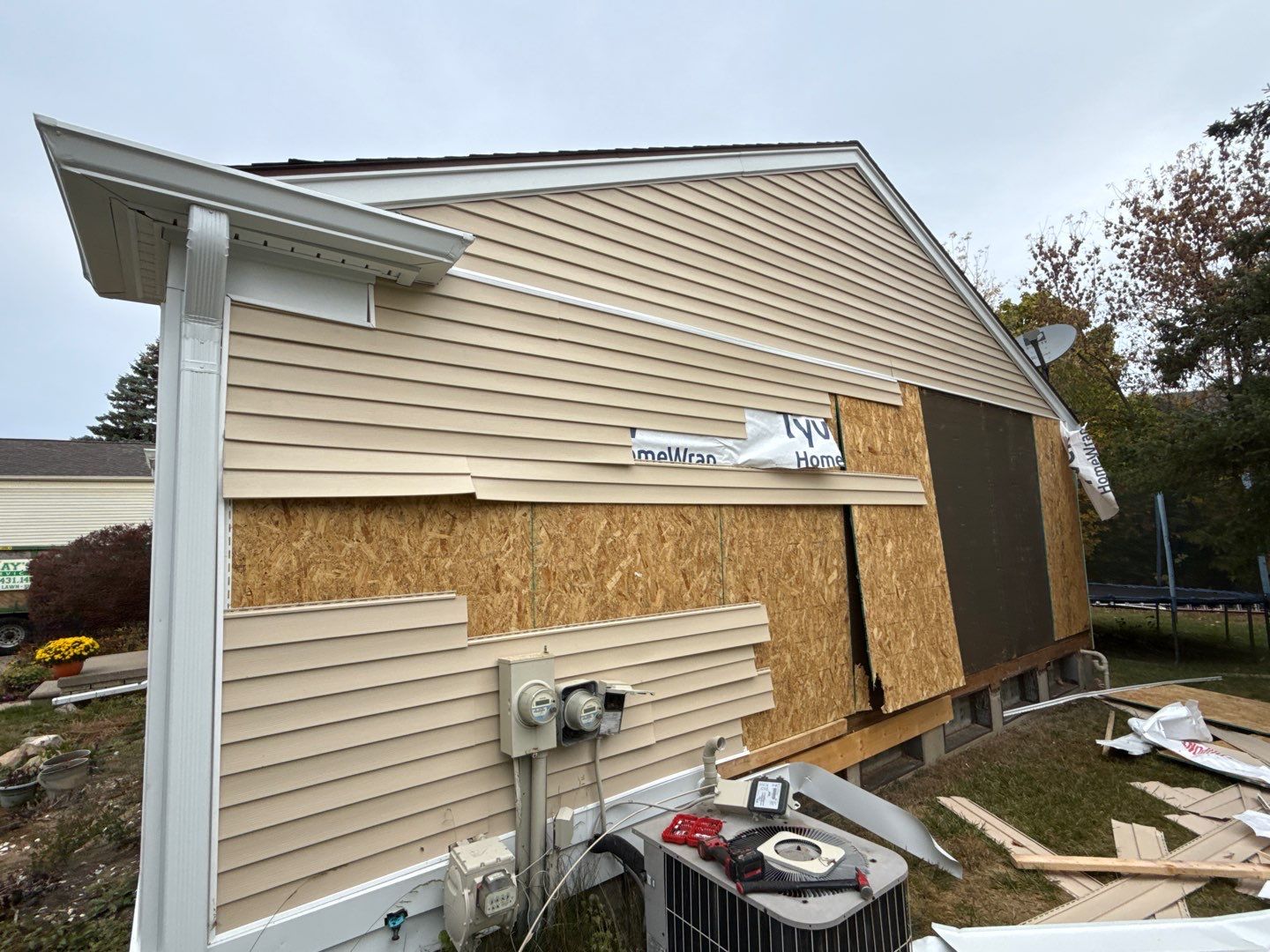 Siding Replacement using Alside S7 Cedar Mill Grain Cape Cod Grey by 180 Contractors
