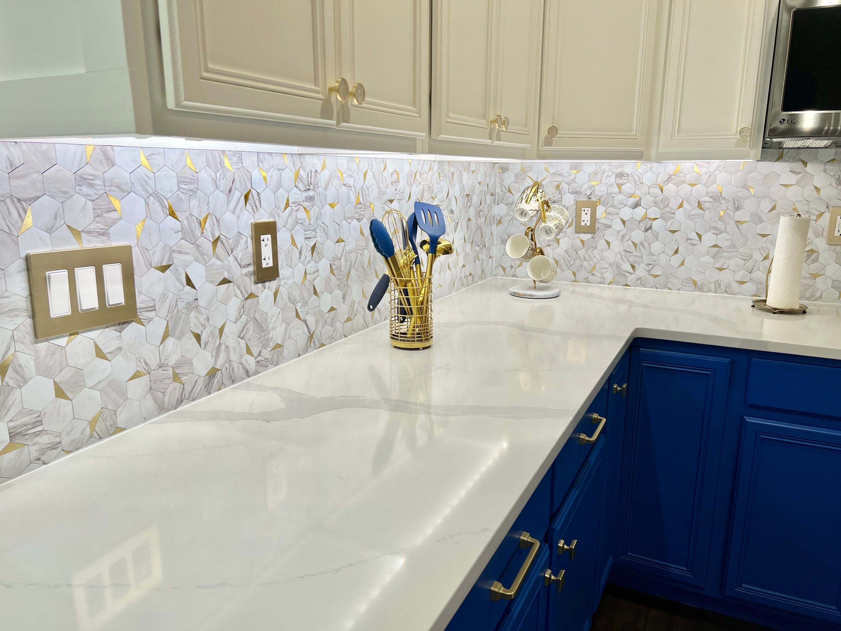 Kitchen Cabinet Painting by GLSpainters