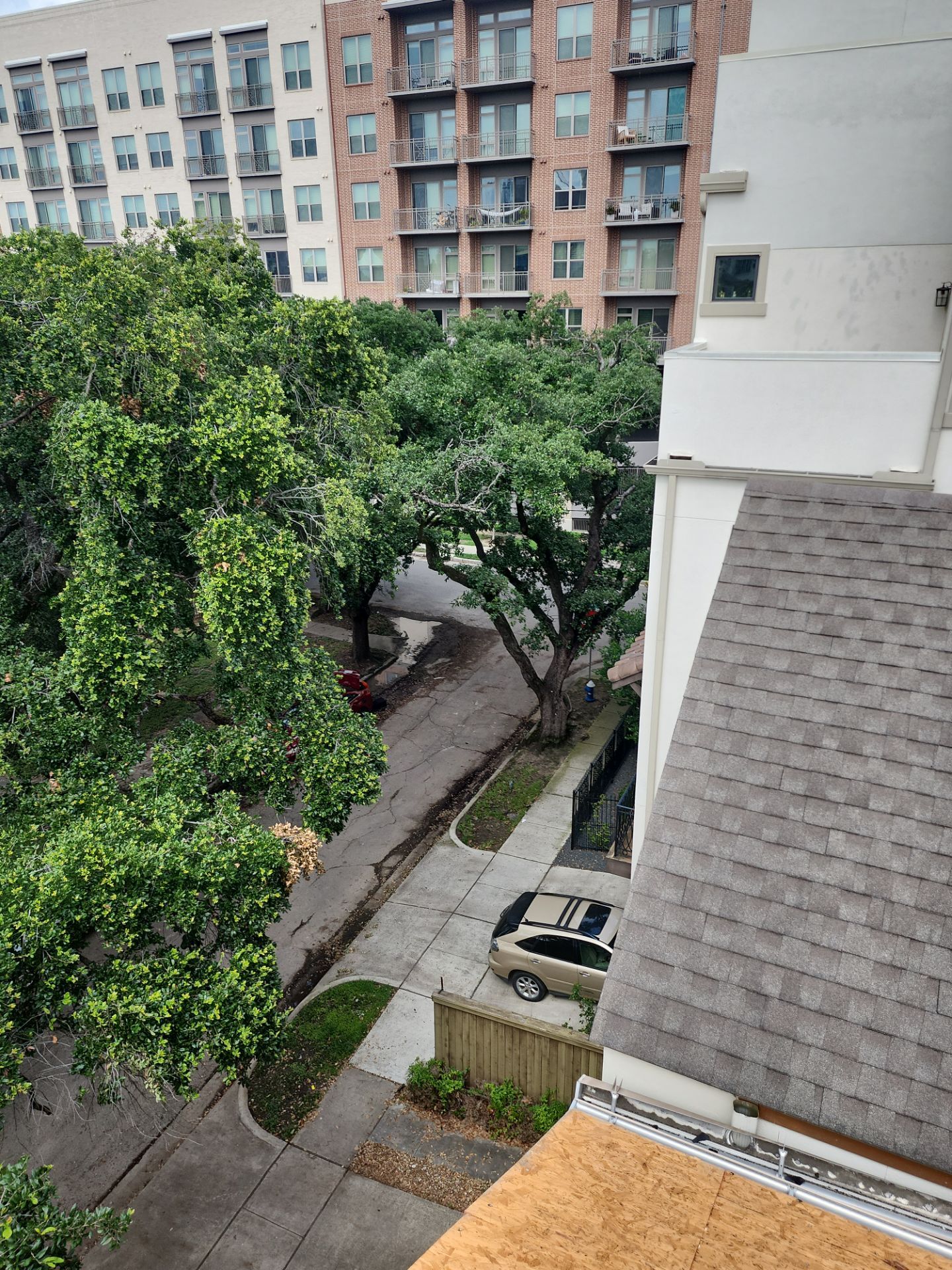 Residential Roofing Installation using Owen's Corning Duration (Lifetime) Shingles by Roof Repair Company