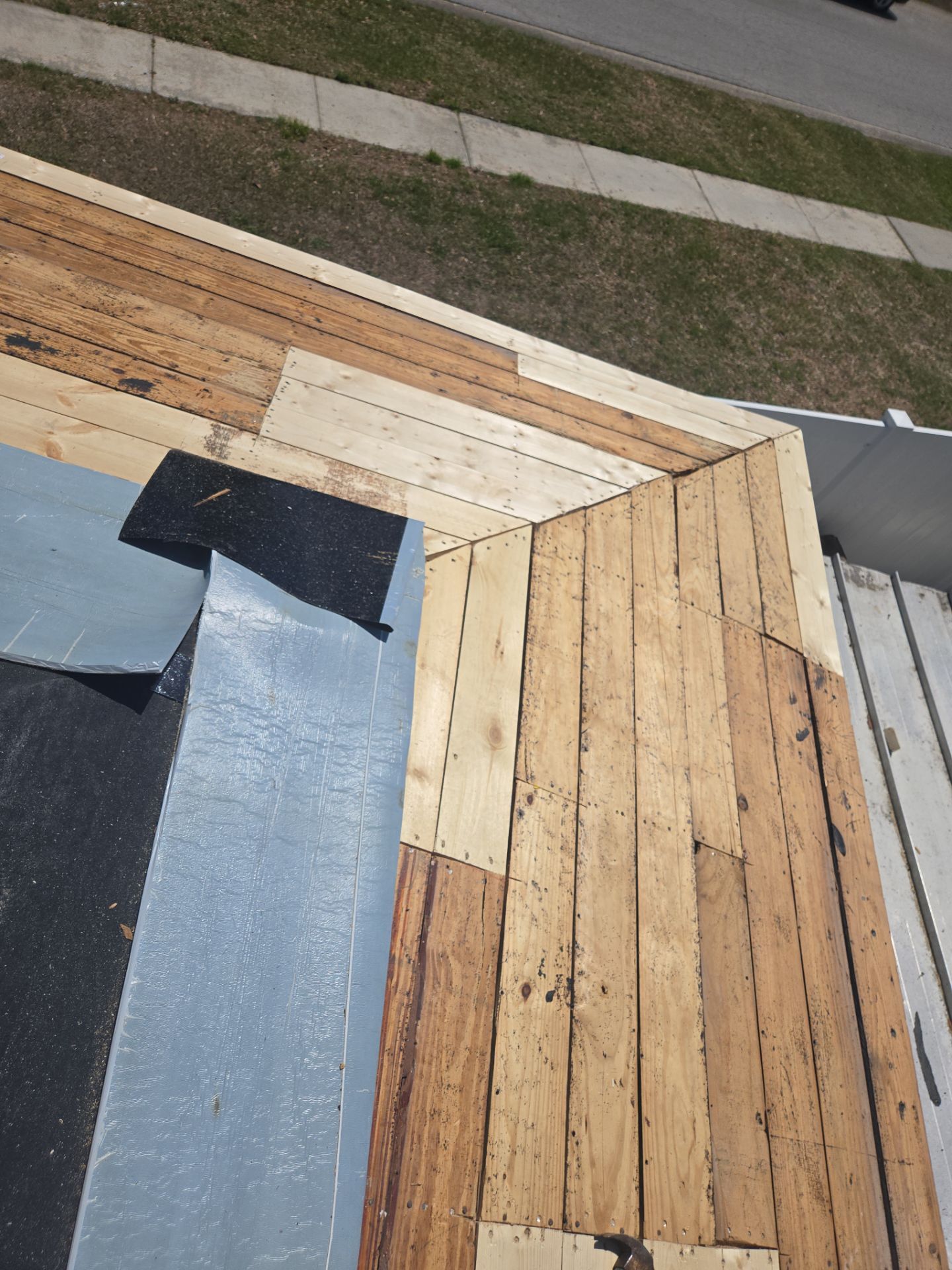 Project in St. Petersburg 33710 by Mitchell Roofing Company LLC 