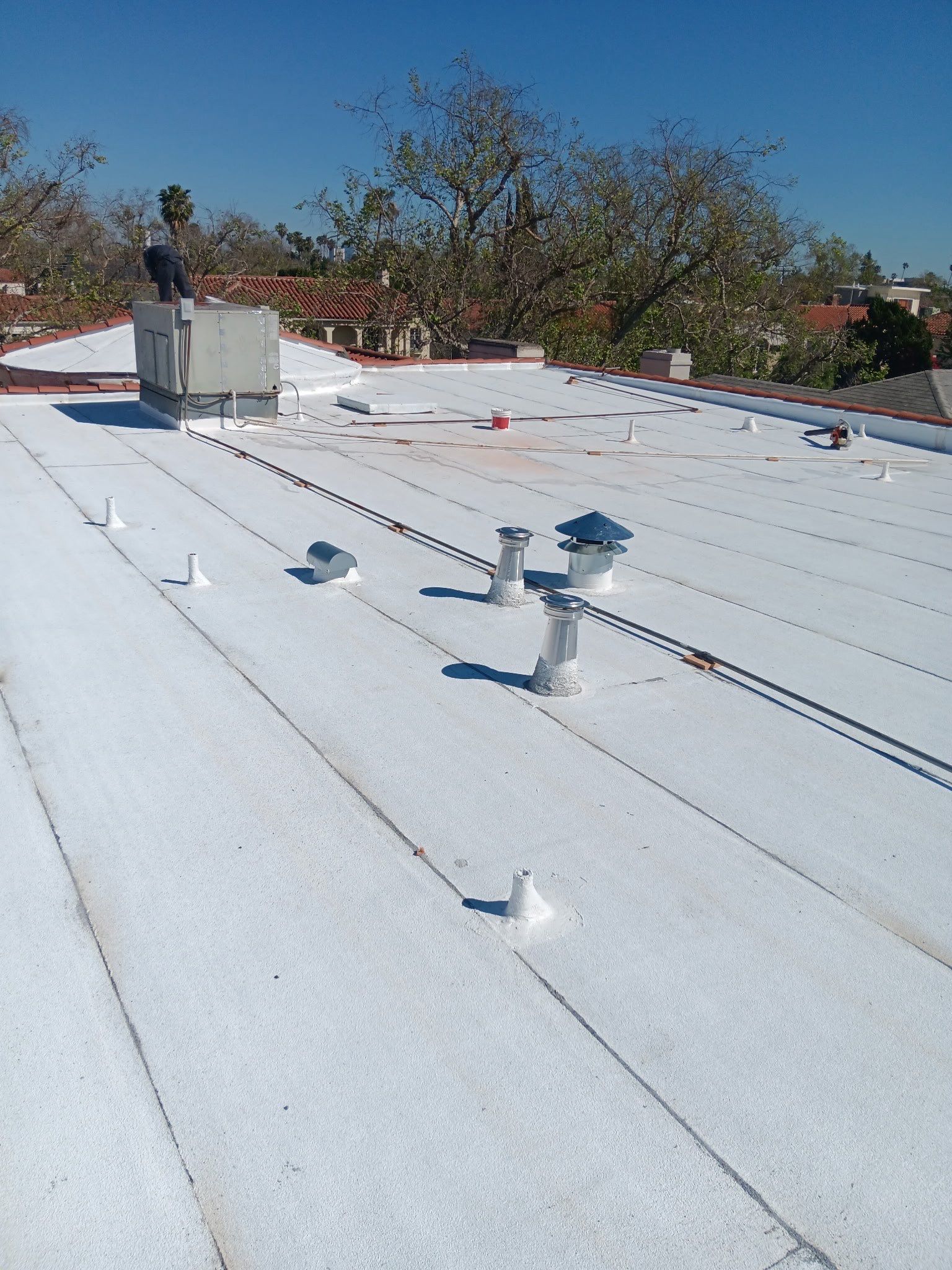 New Roof! Apartment Building in L.A.  by Hull Brothers Roofing