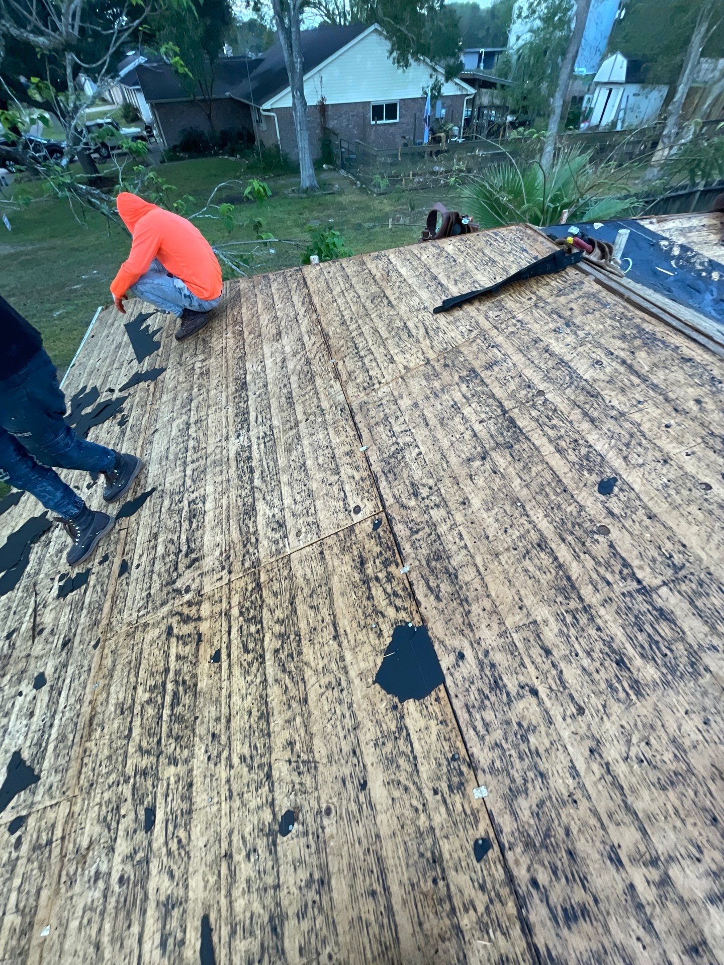 Residential Roofing Installation using Owen's Corning Duration (Lifetime) Shingles by Roof Repair Company