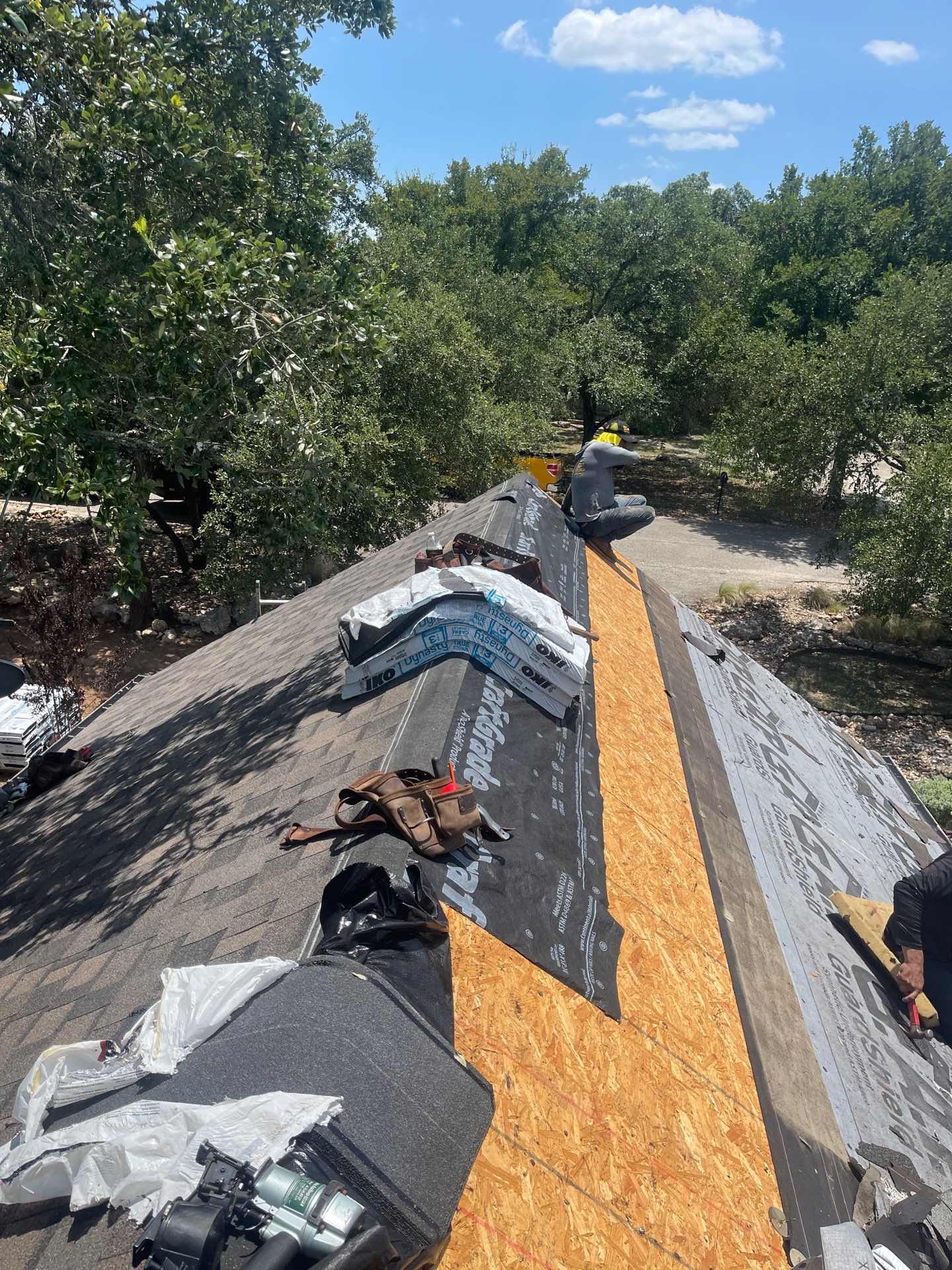 Residential Roofing Installation using IKO Dynasty Class 3 Driftshake by DeZign Roofing & Exteriors