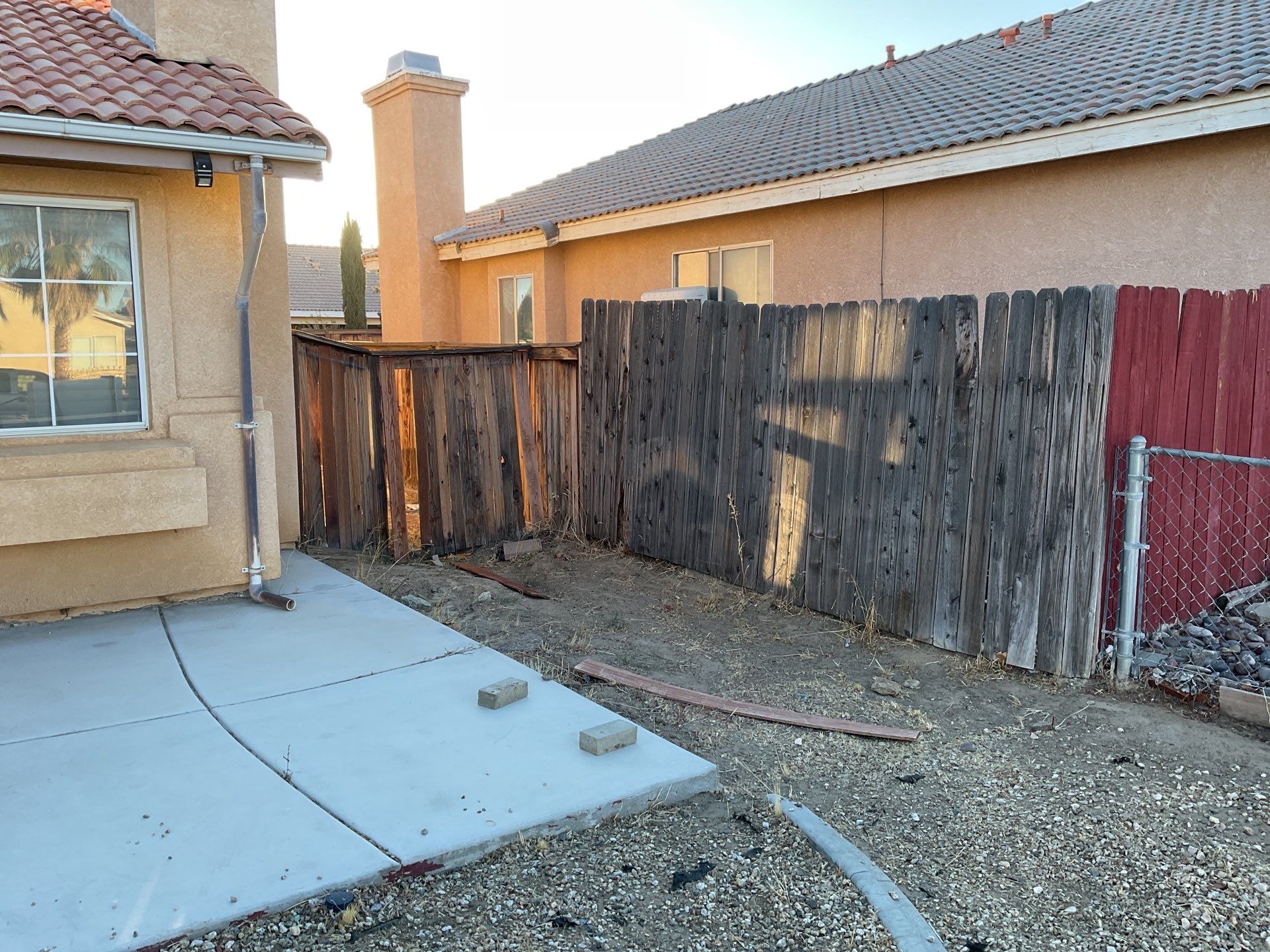 Fence Installation using Vinyl by Fence Guys Inc. 
