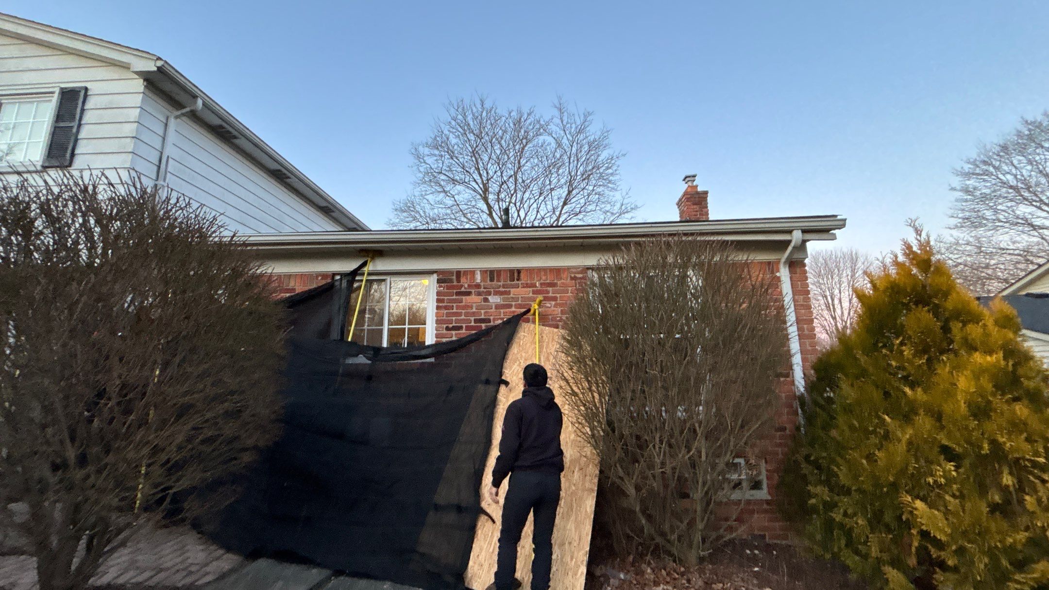 Siding Replacement using Alside Charcoal Smoke and Roof Replacement using Owens Corning Peppercorn by 180 Contractors