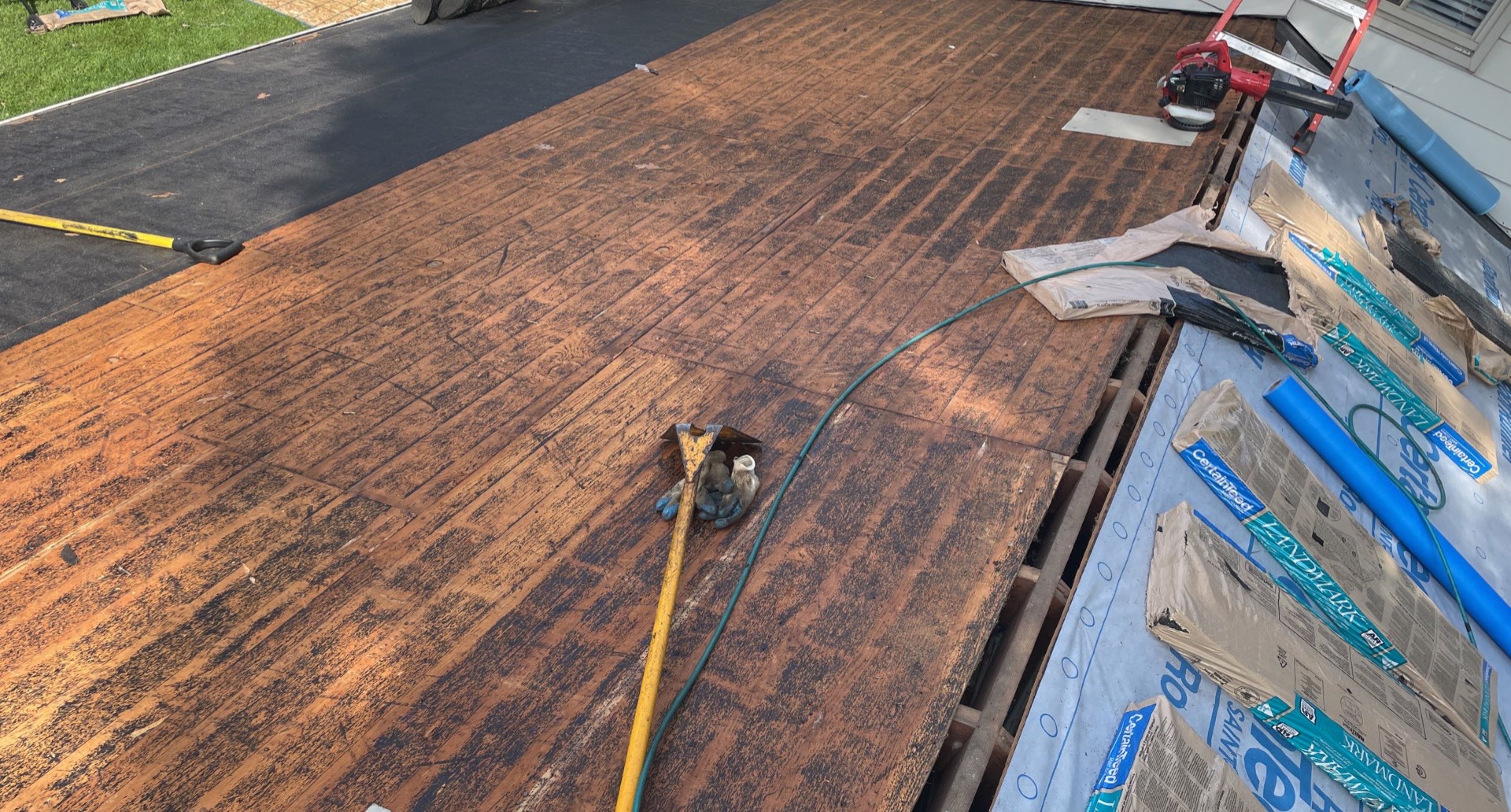 Roof Replacement using CertainTeed Landmark by 180 Contractors