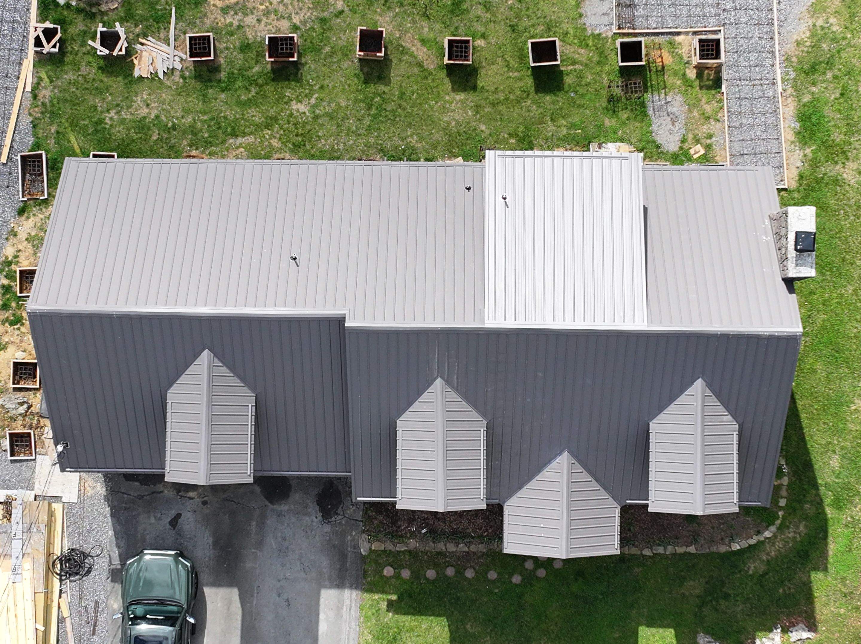 Baker Residence by Omnia Roofing