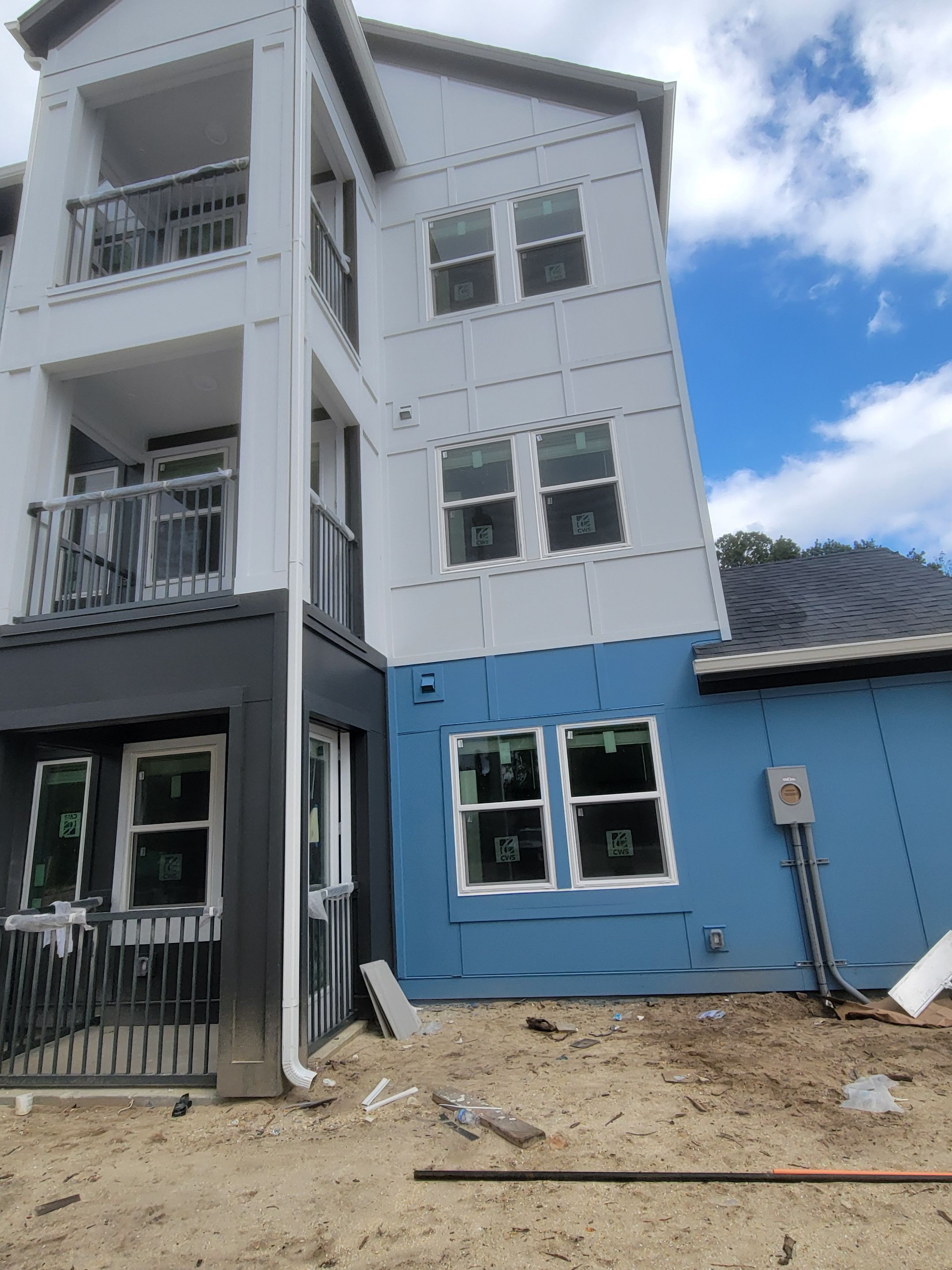 7-Inch Seamless Gutters for Large Roofs in Daytona Beach FL by Gutter Professors