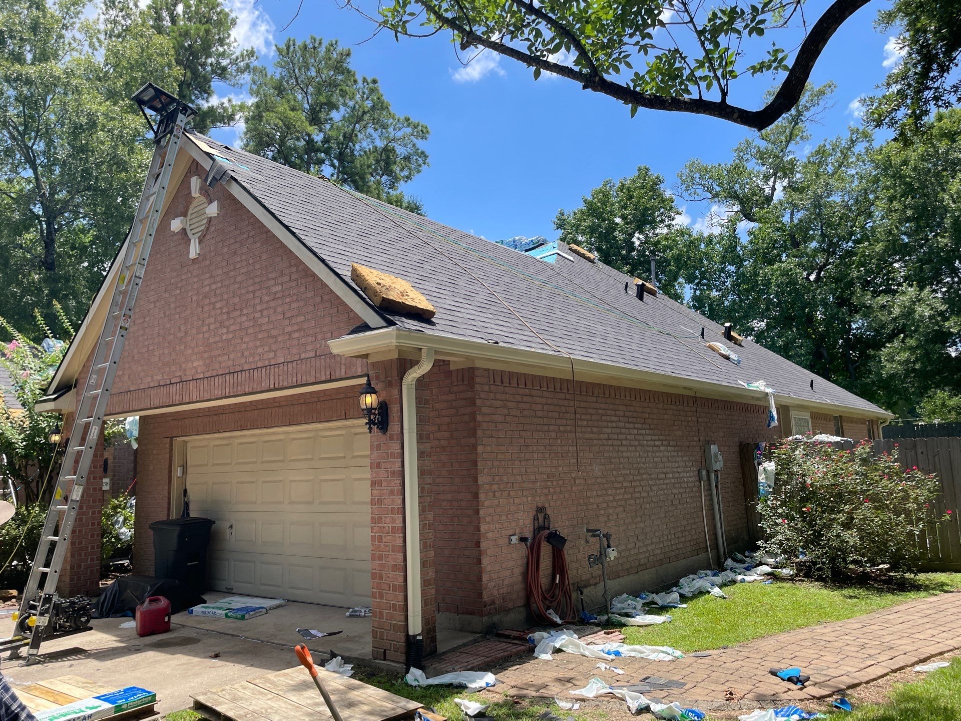 Malarkey Vista AR (Brilliant Black) - Porter, TX by GPRC