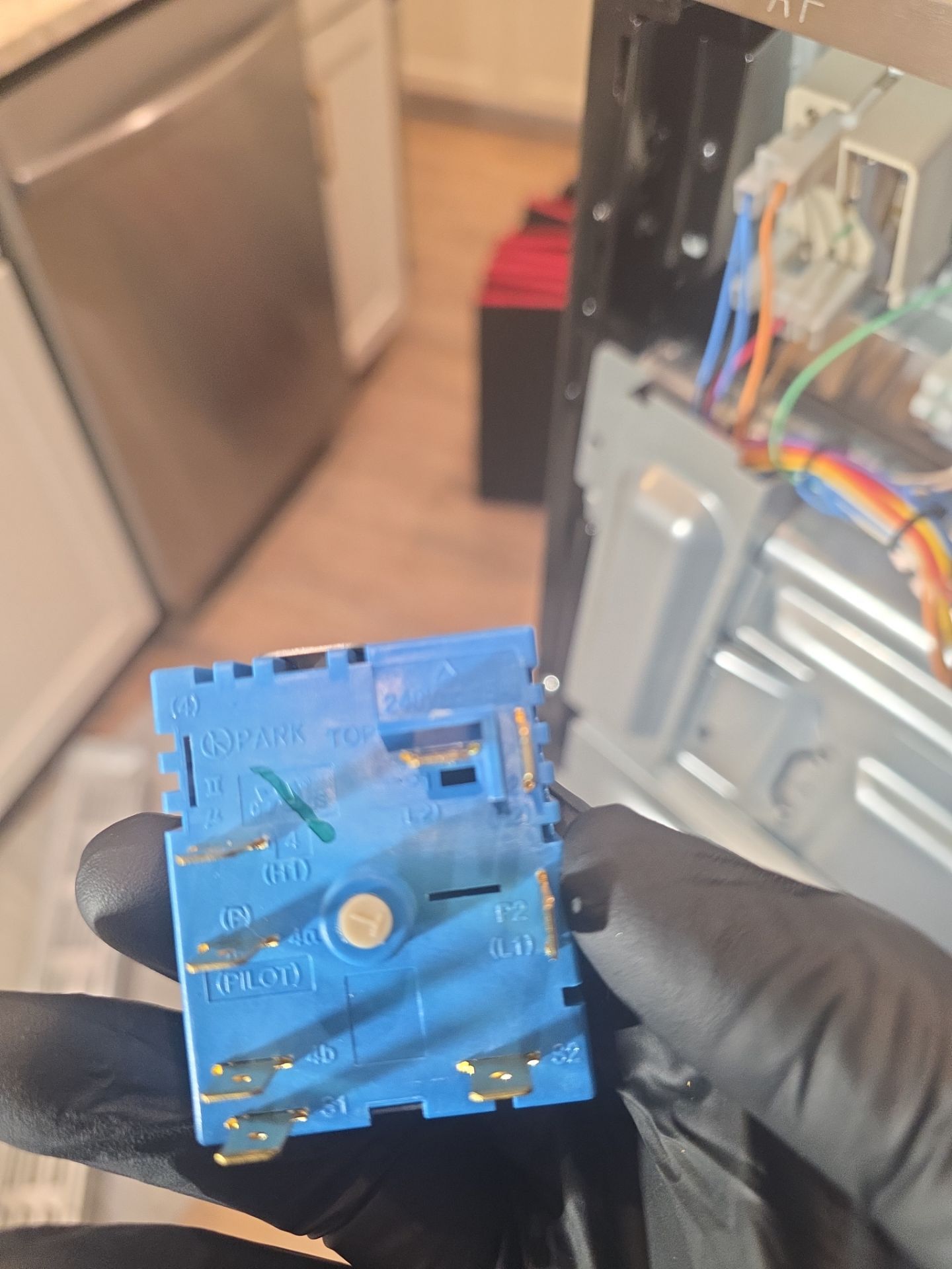 Samsung Electric Range Electrical Component Repair in Clermont Florida by AMB-WORKS APPLIANCE REPAIR