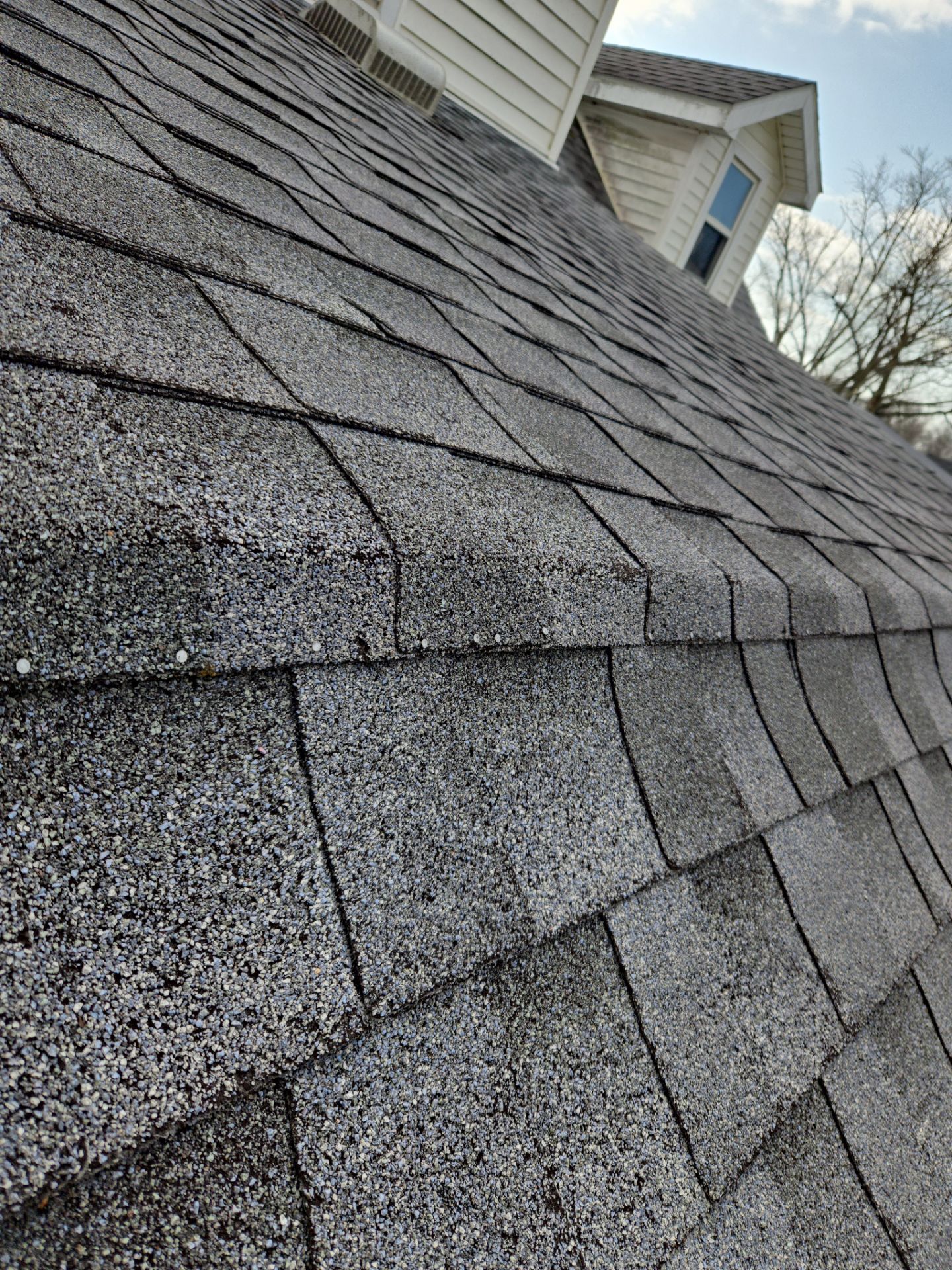 Country Home with a New life by Level Up Roofing and Restoration Services LLC