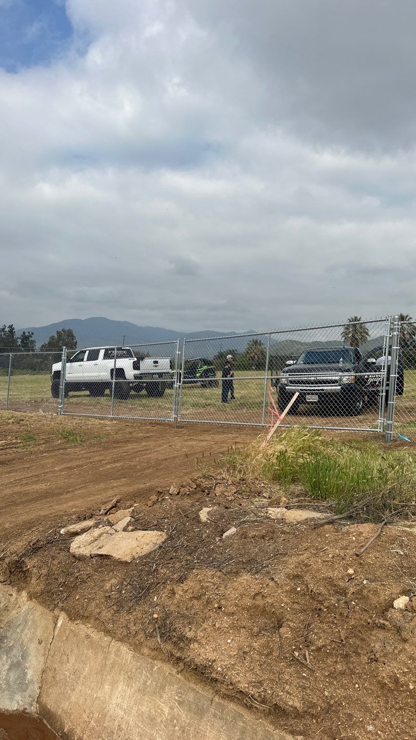 Fence installation using chain link wire by Fence Guys Inc. 