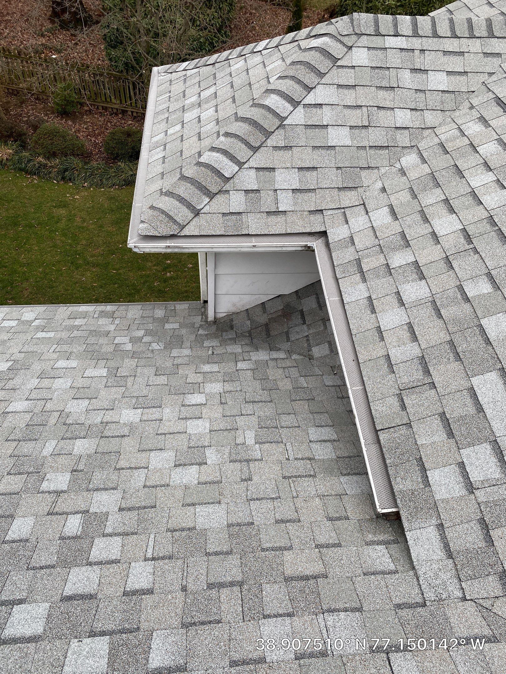 Arlington: CertainTeed Landmark Designer Shingles in Cobblestone Gray by RM Banning, Inc.