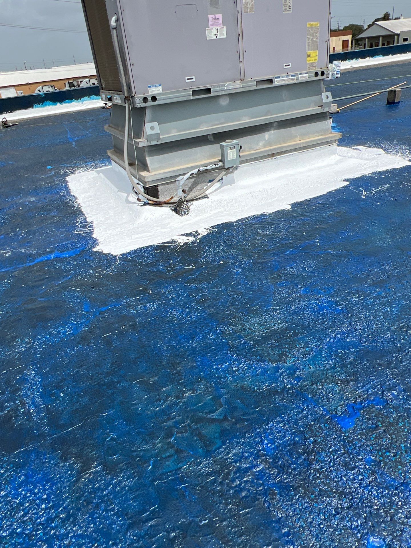 Dirty leaking Gravel Roof by Bayfront Roofing and Construction