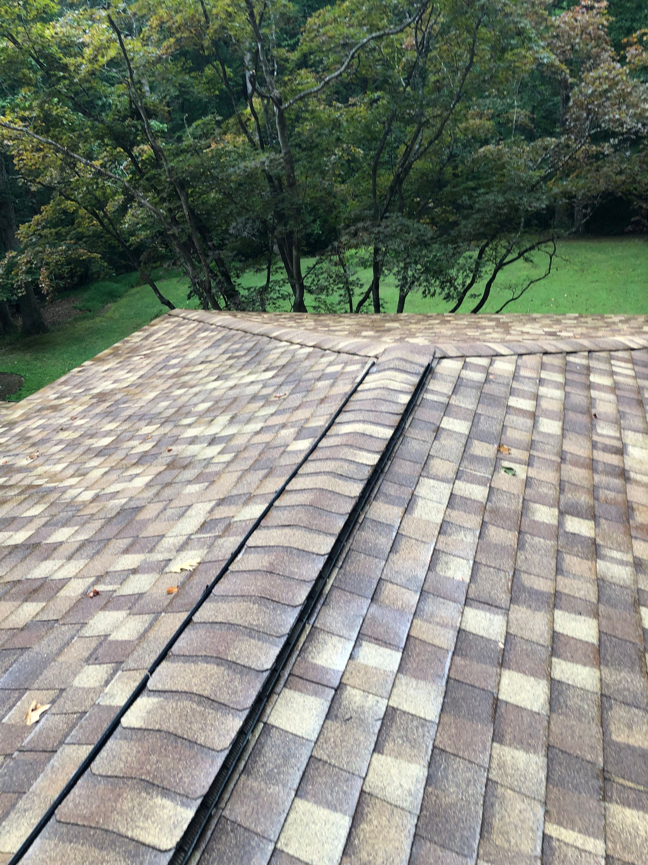 Fairfax Station: CertainTeed Landmark Pro Designer Shingles in Max Def Resawn Shake by RM Banning, Inc.