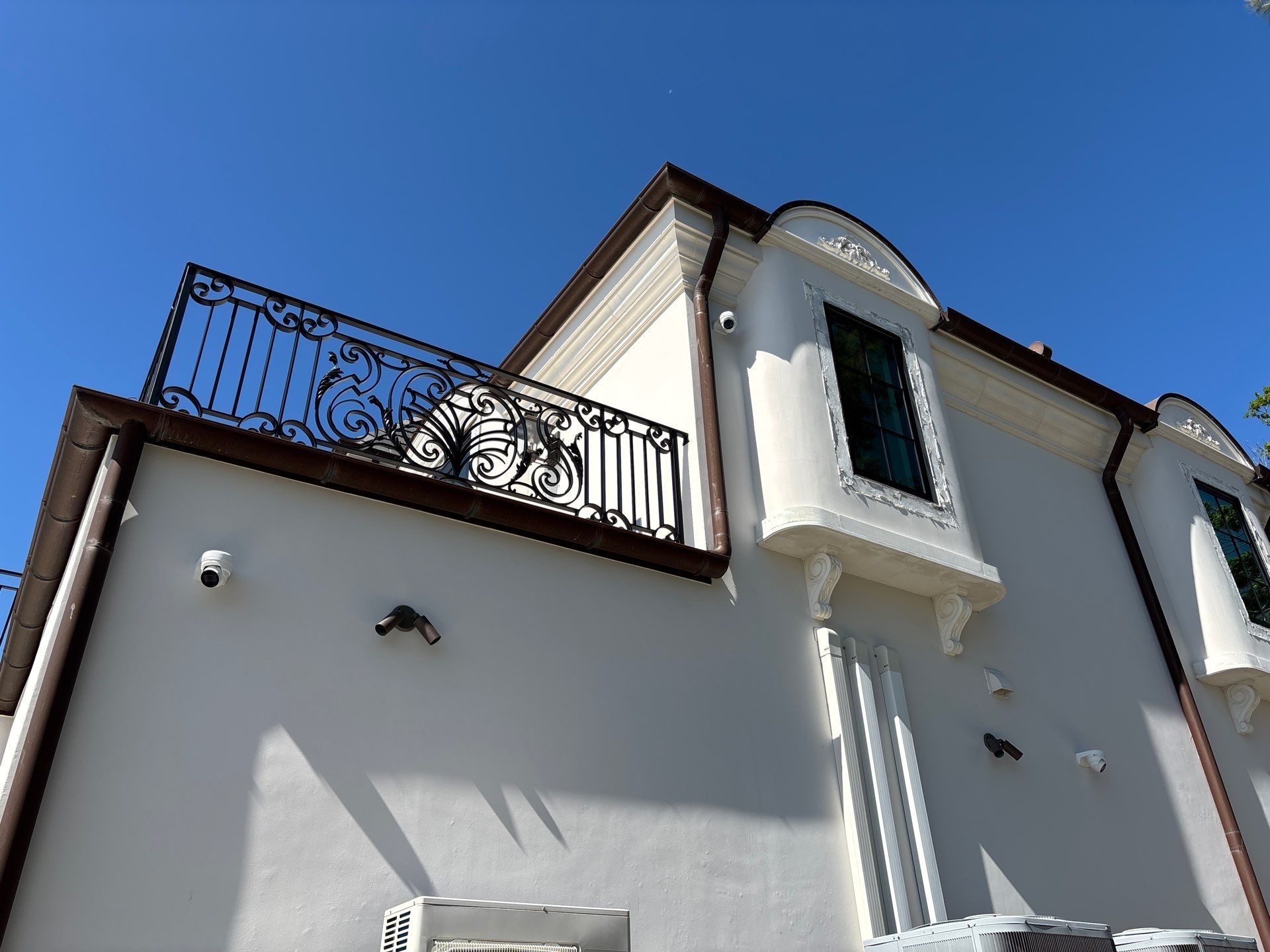 Gutter Installation using Half Round Seamless Gutters in Tampa FL by Gutter Professors