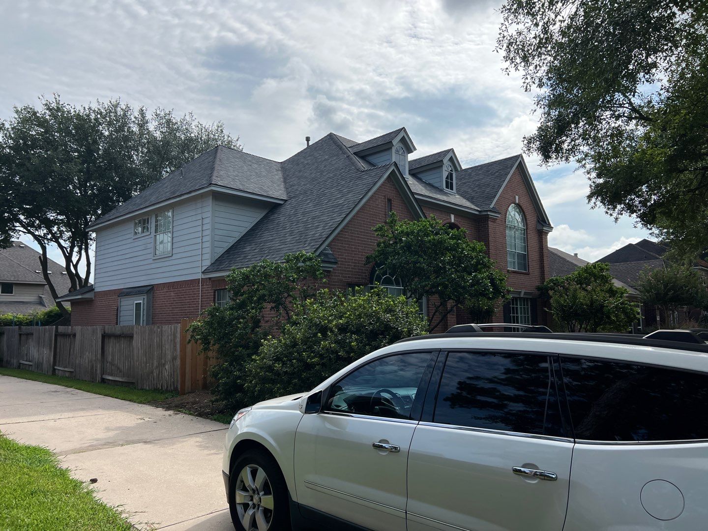OC Duration Estate Gray by HHH Roofing & Construction