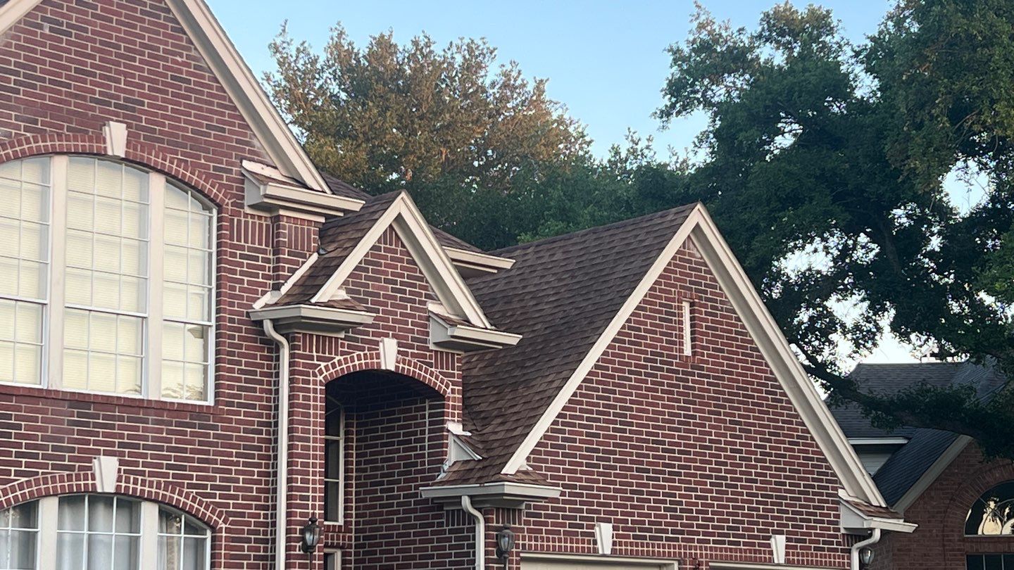 Residential Roofing Installation using Owen's Corning Duration (Lifetime) Shingles by Roof Repair Company
