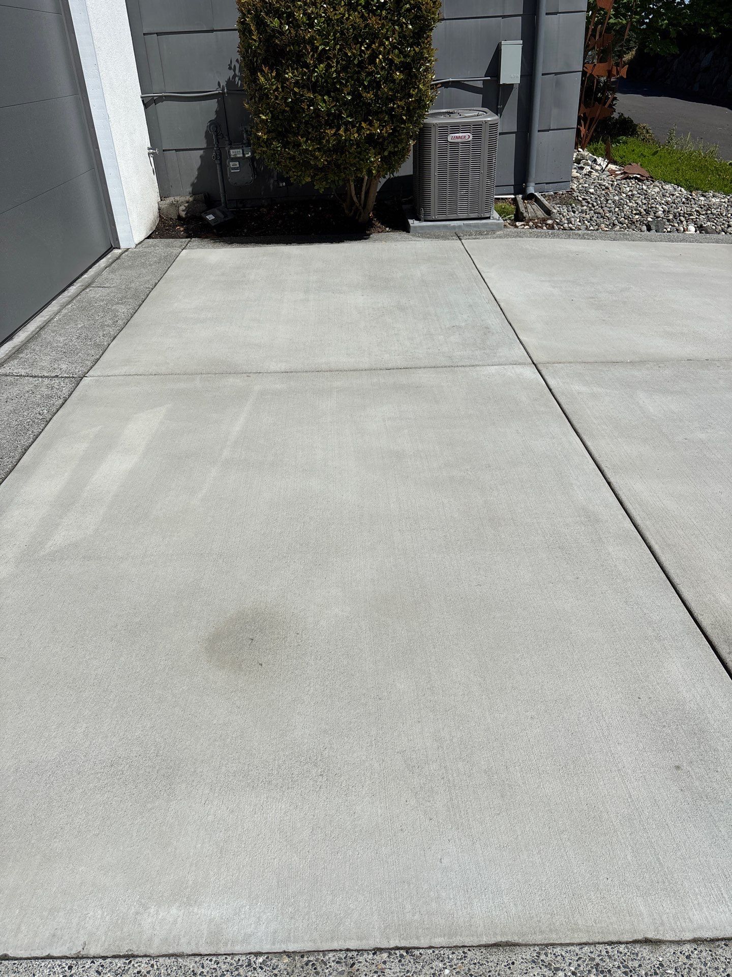 Sealcoated Concrete & Asphalt Driveway | Everett  by Jireh Asphalt & Concrete Inc 