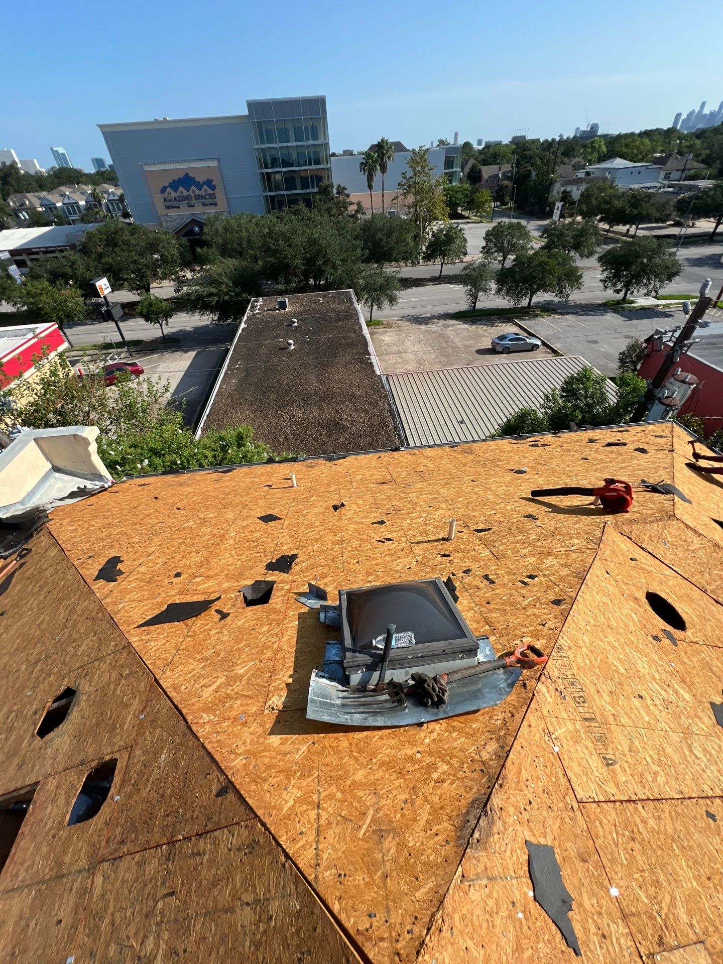 Residential Roofing Installation using Owen's Corning Duration (Lifetime) Shingles by Roof Repair Company