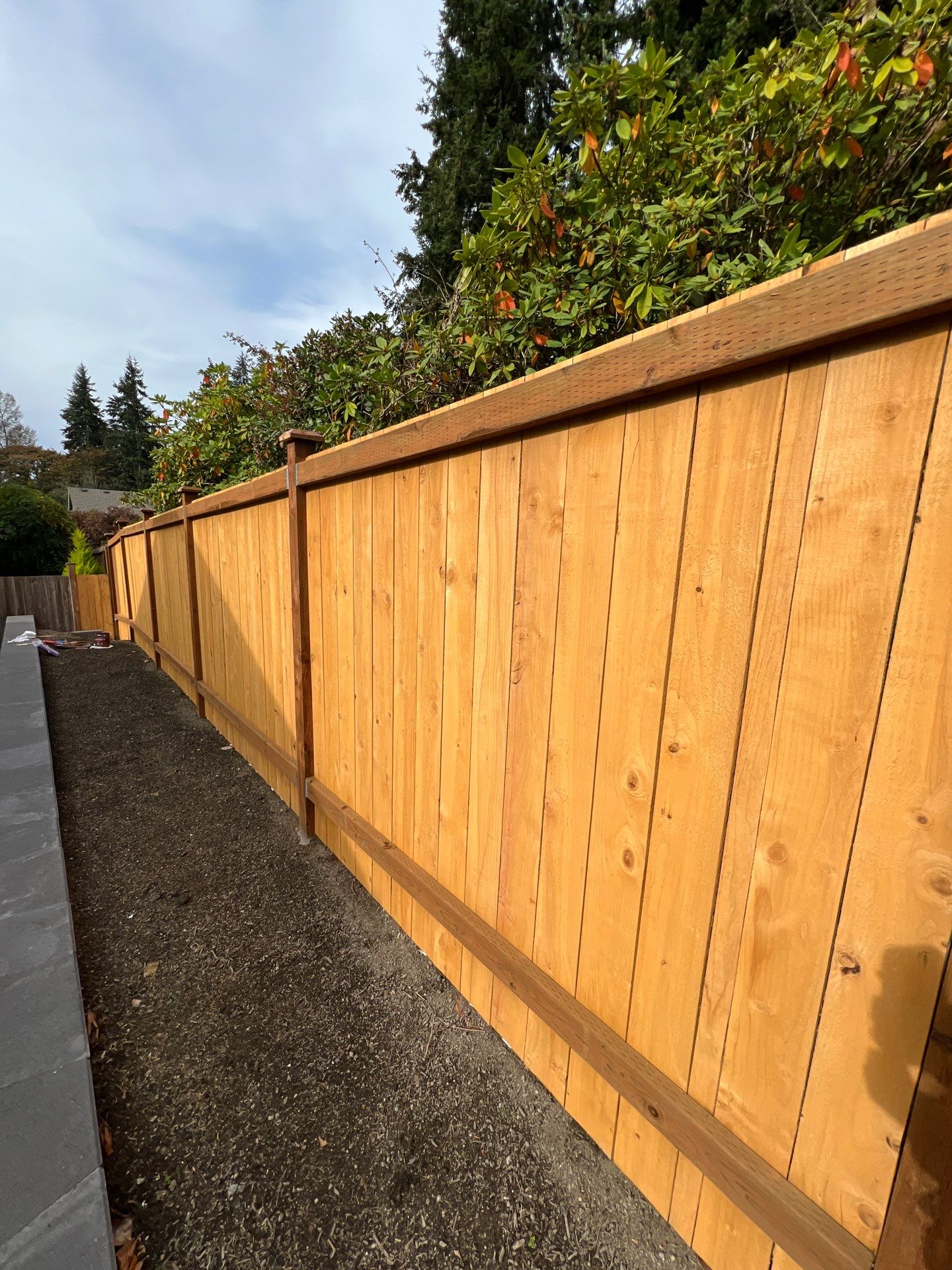 Jireh Outdoor Projects | Retaining Wall & Fence Build by Jireh Asphalt & Concrete Inc 