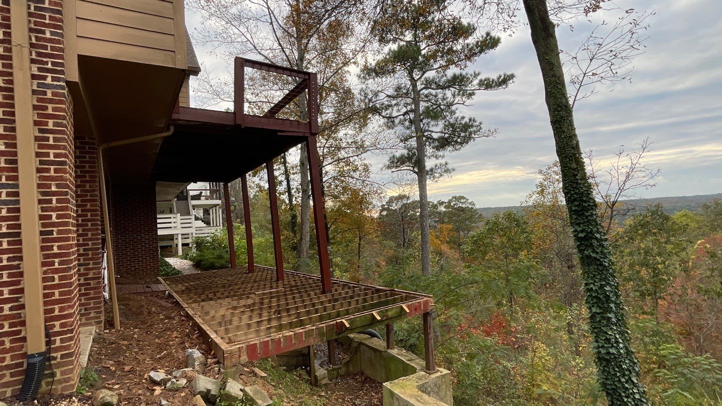 Shades Crest - Deck by Pillar and Pine