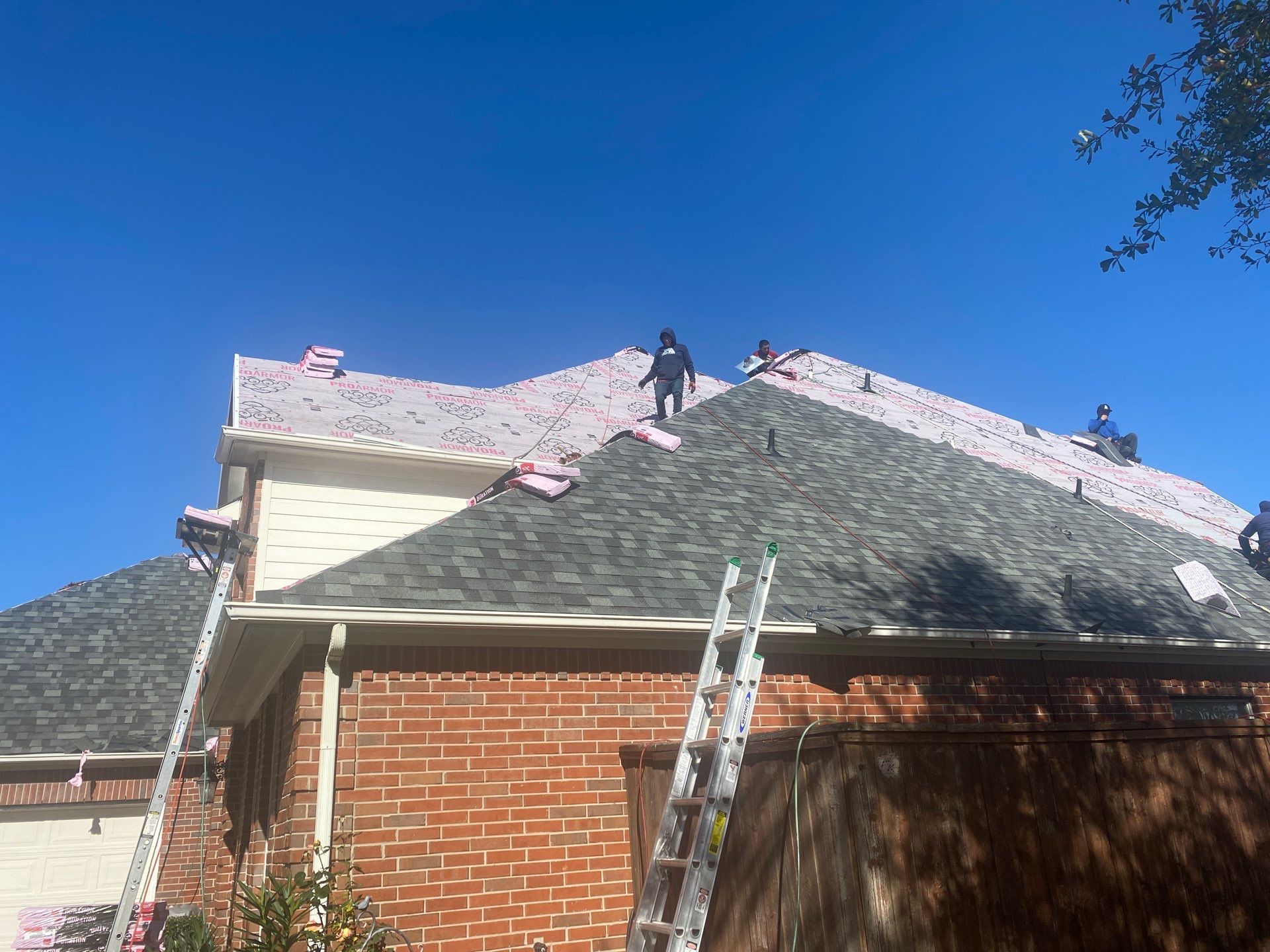 Residential Roofing Installation using Owen's Corning Duration (Lifetime) Shingles by Roof Repair Company