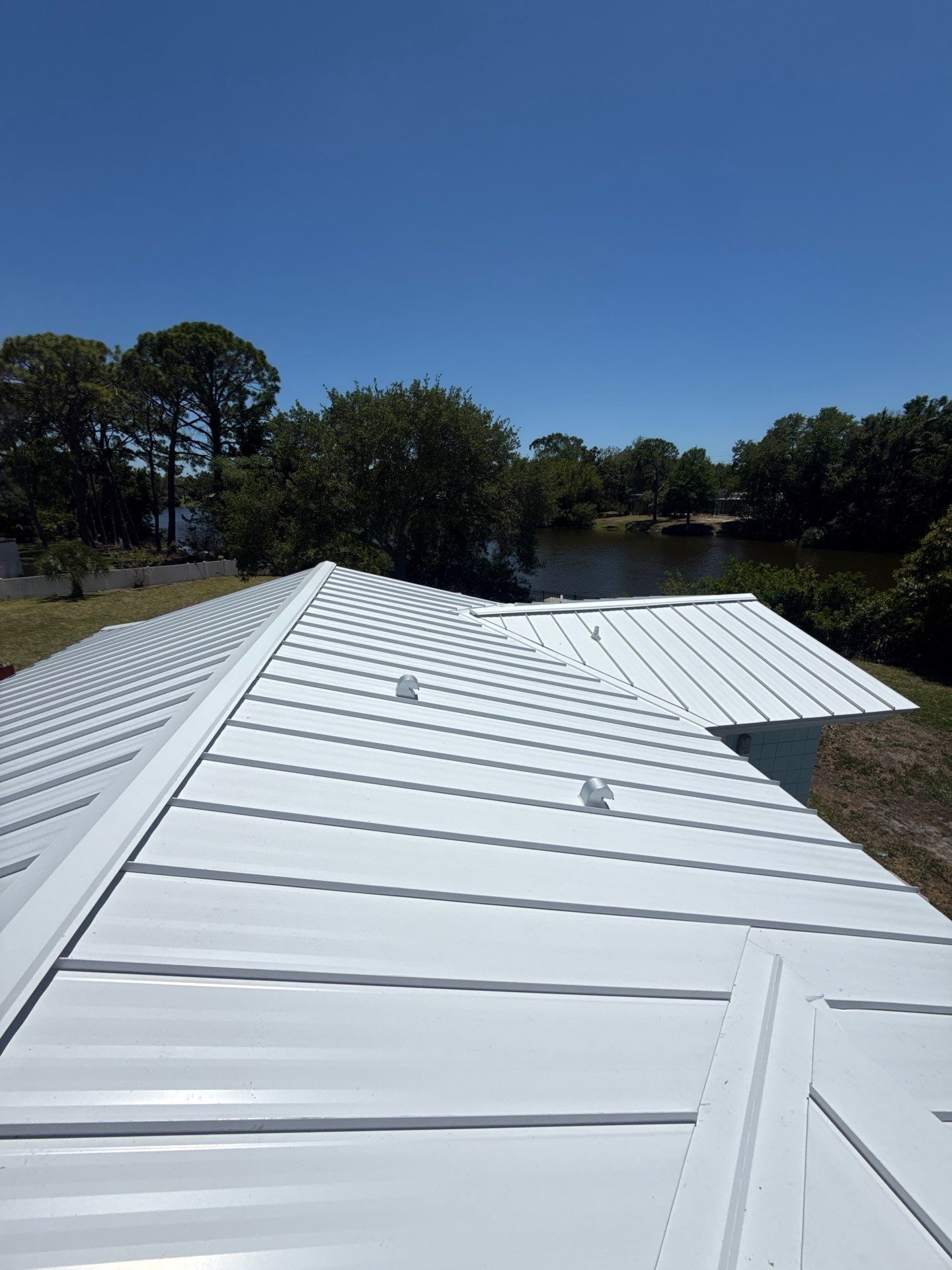 Project in St. Petersburg 33712 by Mitchell Roofing Company LLC 