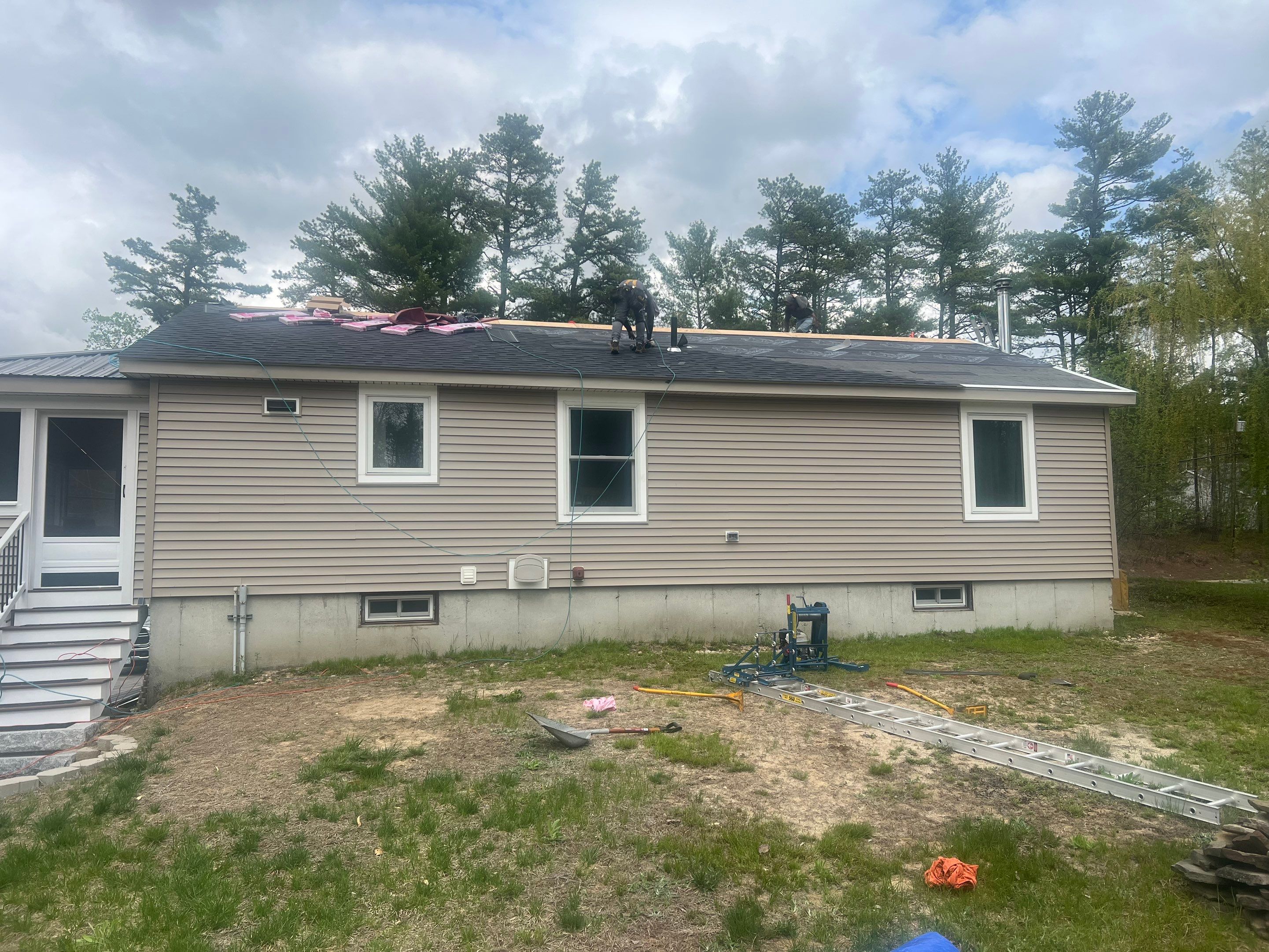 OC Roofing System - Wakefield, New Hampshire by Tall pine roofing
