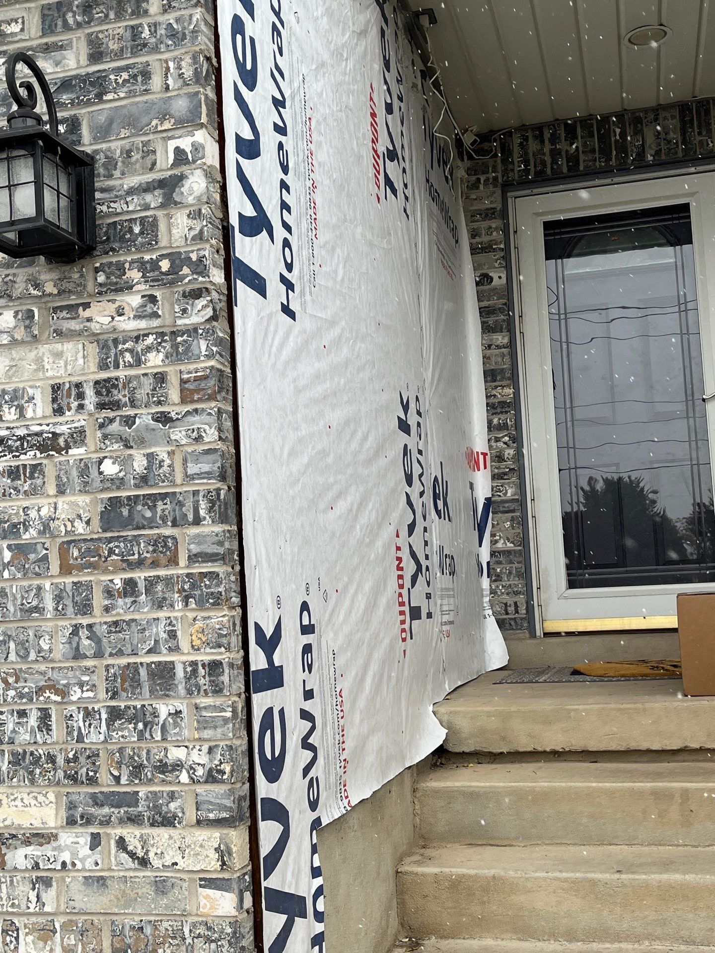 Kaysville | Bold Hardie Accent Upgrade | Evening Blue & Arctic White by Ideal Siding Utah