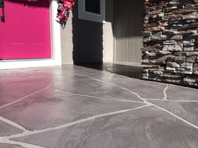 Overland Park -- Front Porch with Tuscan Flagstone Overlay