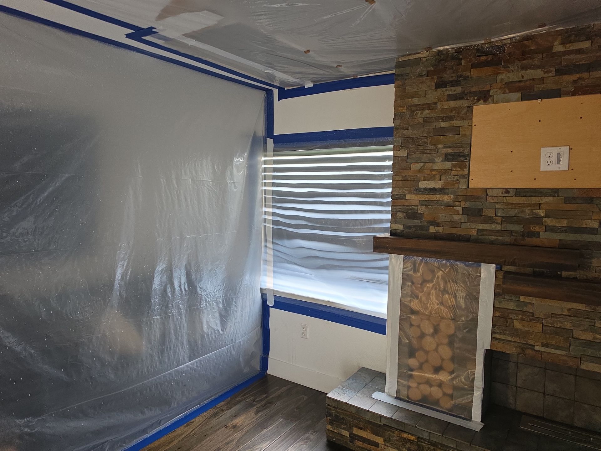 Windstorm Damage & Multi-Room Water Mitigation in St. Petersburg by Right On Time Restoration