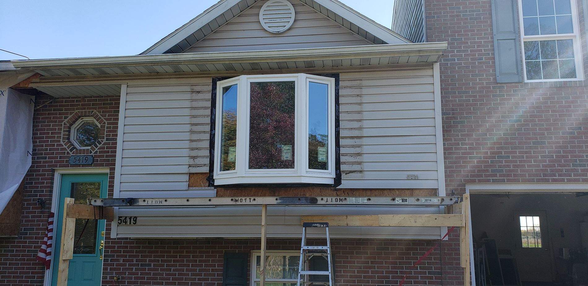 Siding, Window & Door Installation by Roof Right Inc