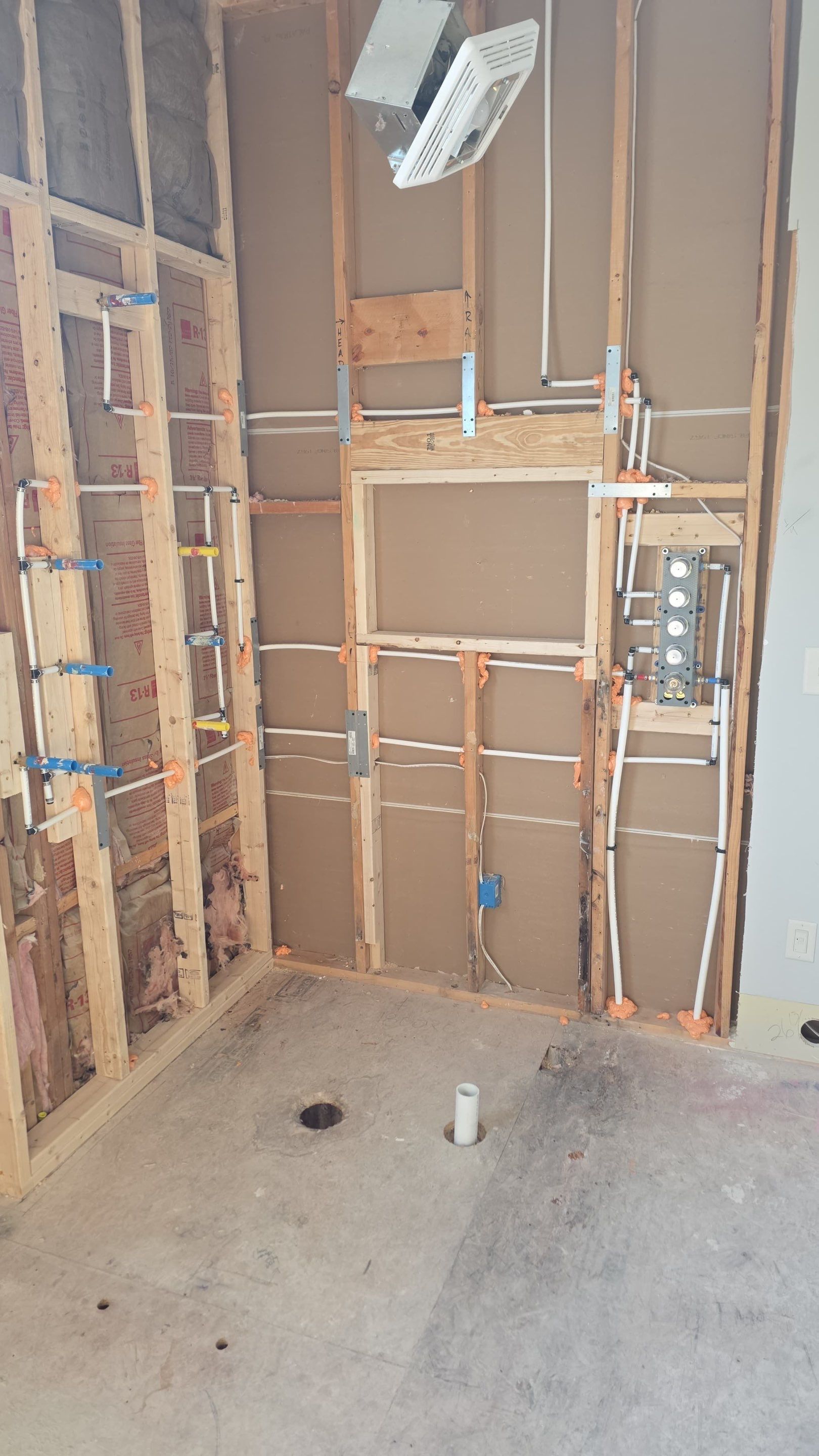 Master bathroom renovation by Prudencio