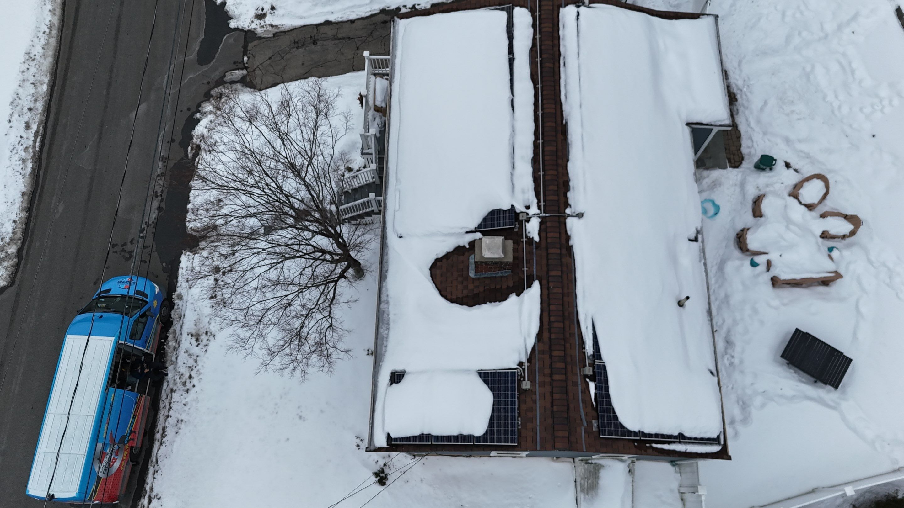 Ice Dam Removal & Snow Removal in Woburn, MA by Mighty Dog Roofing of Greater Middlesex County