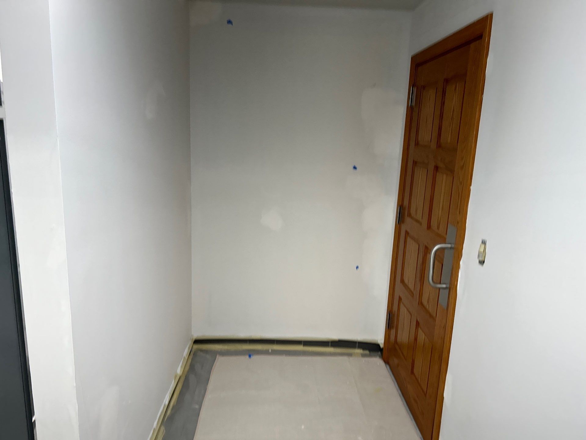 Wallpaper removal and Painting by Gordon Painting