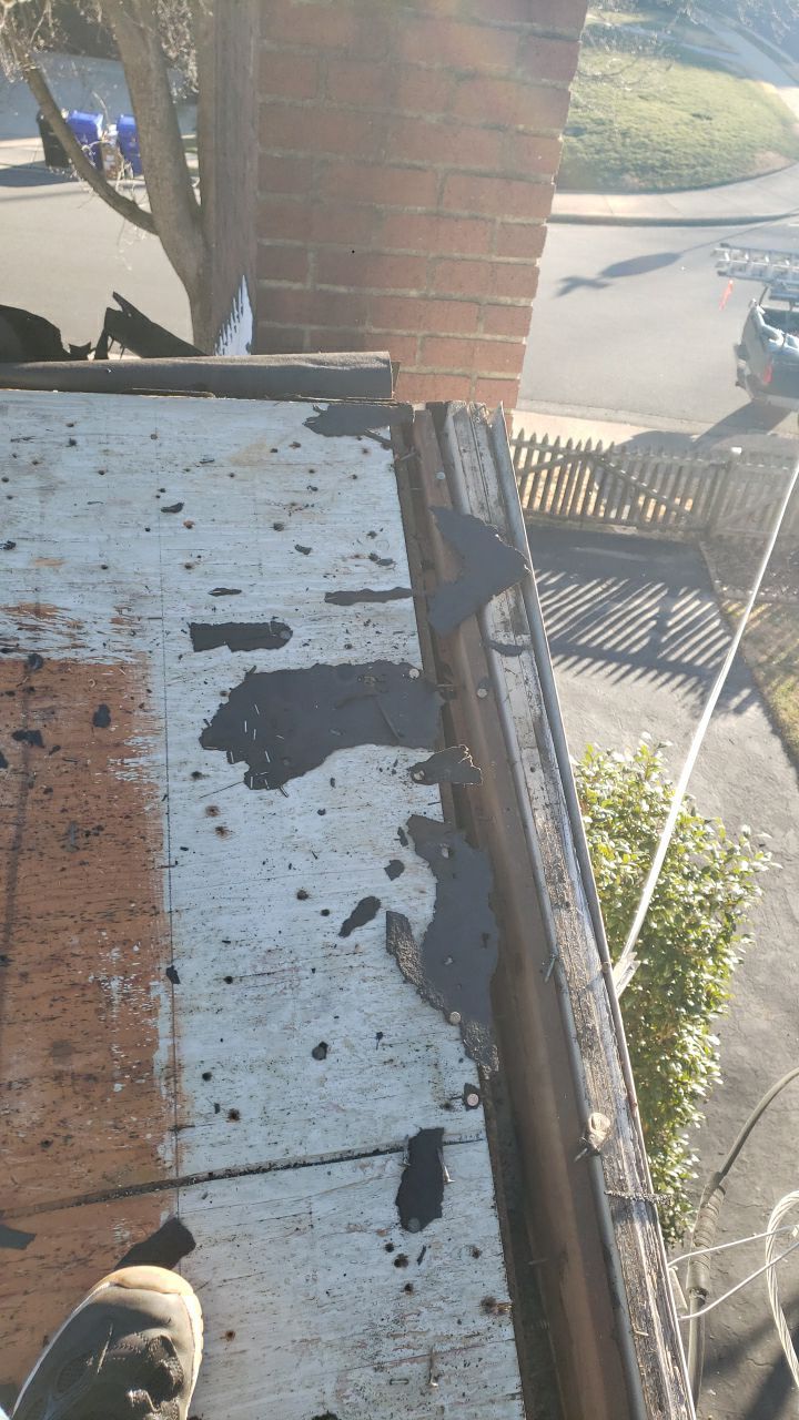 Arlington: CertainTeed Landmark Designer Shingles in Cobblestone Gray by RM Banning, Inc.