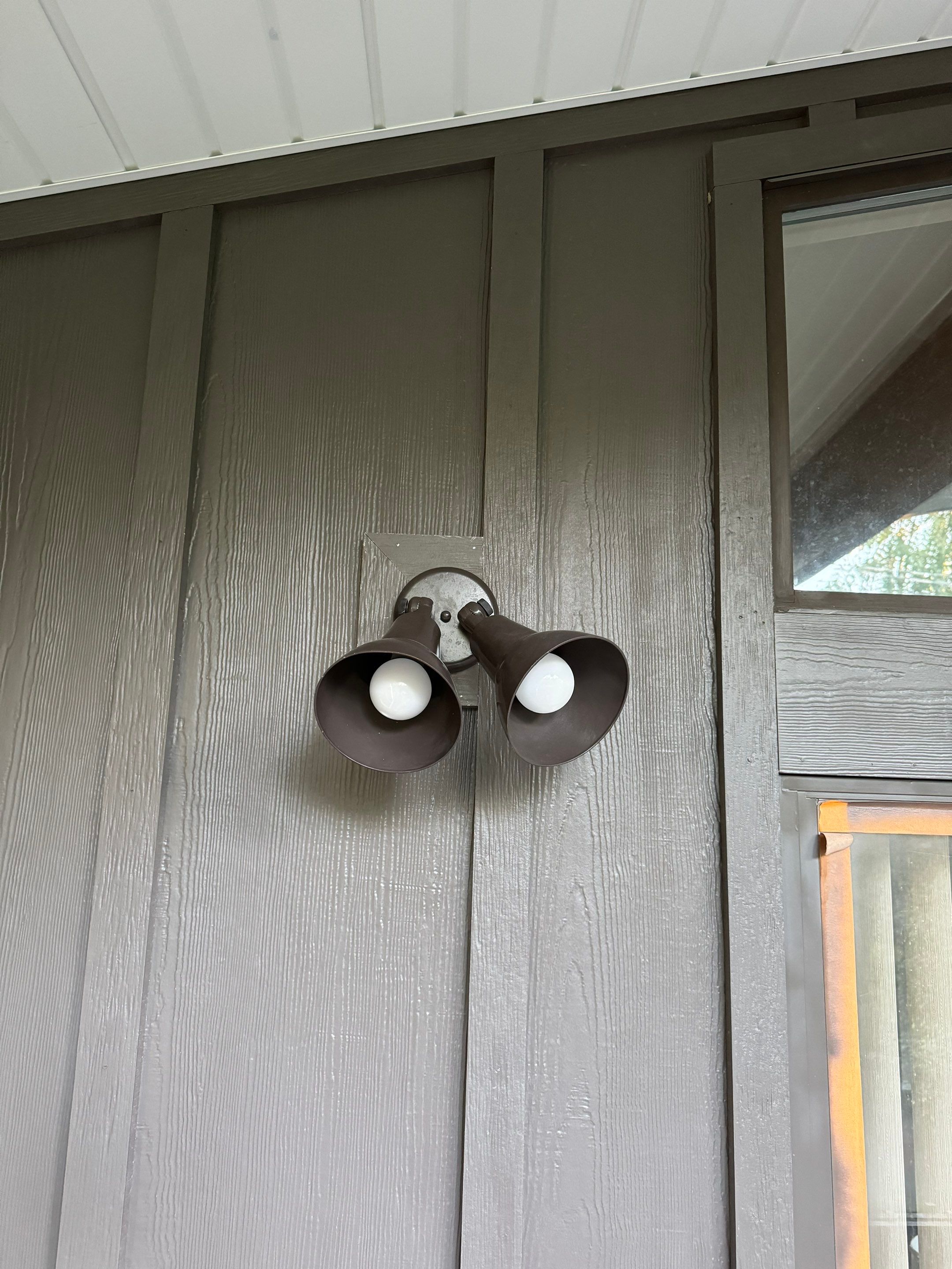 Fruit Heights | Hardie B&B & Shakes | Rich Espresso by Ideal Siding Utah