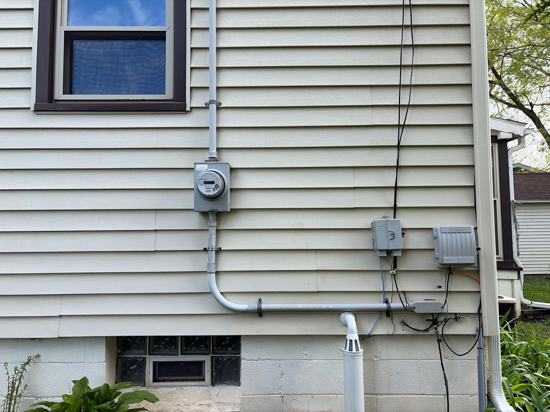 House wash, window clean and screen clean by Shulla Exterior Cleaning