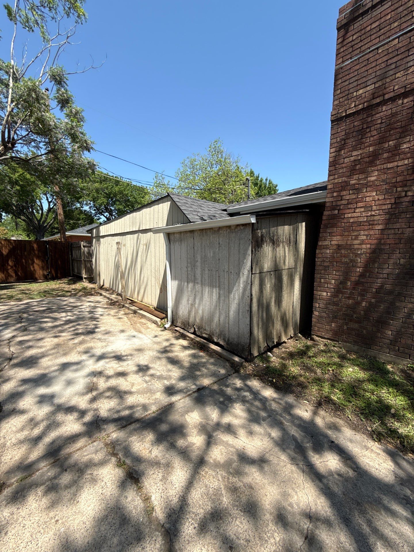 Exterior Staining Project – Preparing for Sale in North Texas by Nomad Painting
