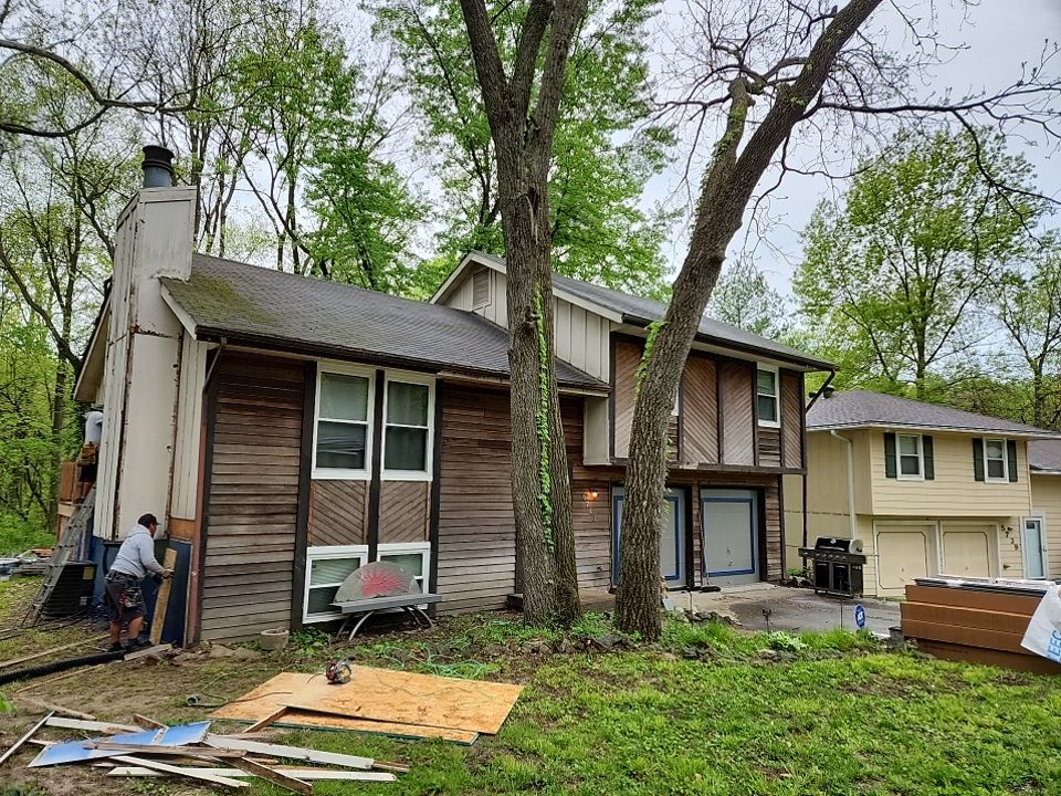 Siding Installation and Roof install with OC Oakridge by EEC  Windows, Siding & Roofing 
