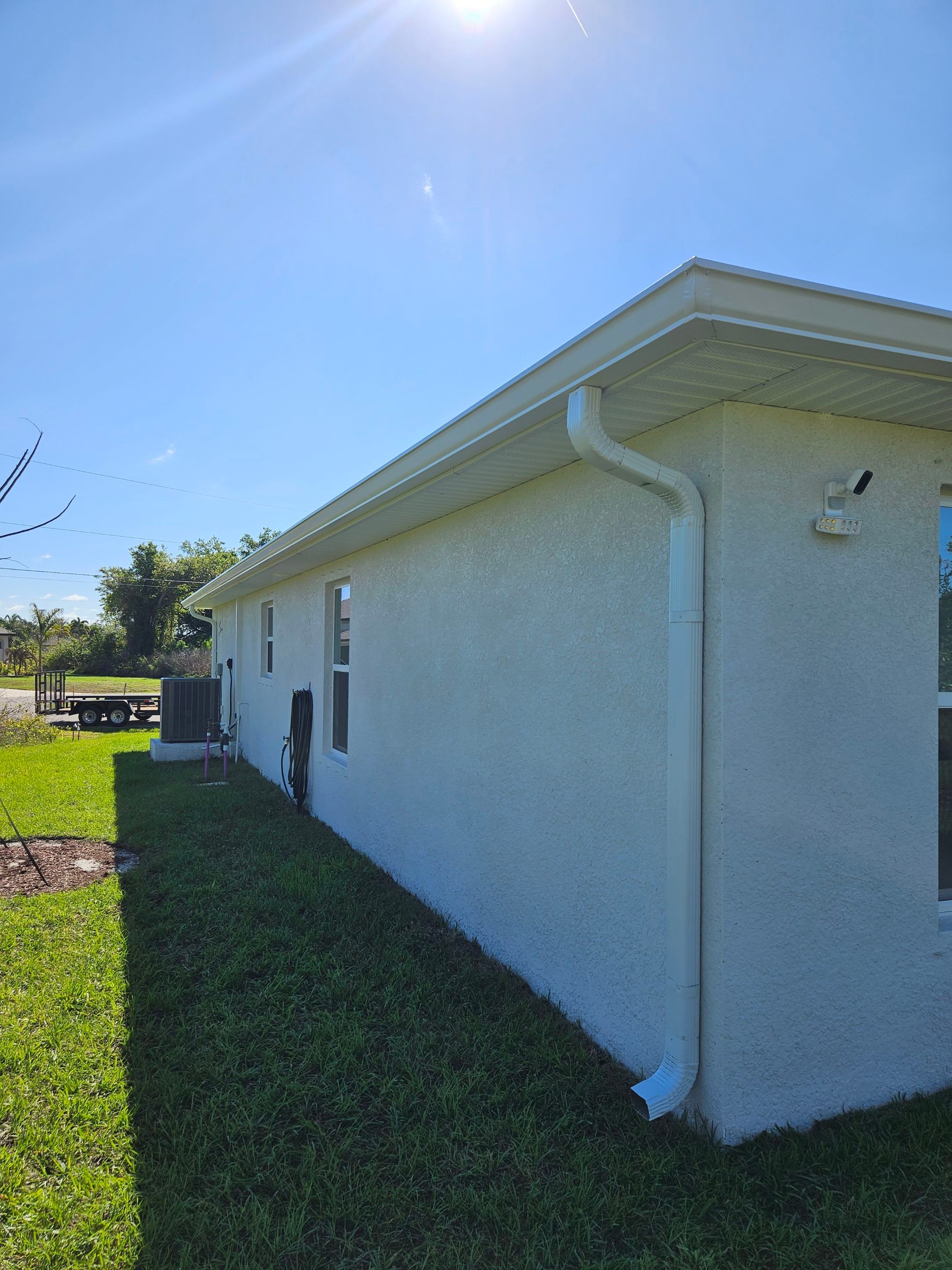 White K Style Seamless Gutters using 6 Inch Seamless Gutters in Ponta Gorda FL by Gutter Professors