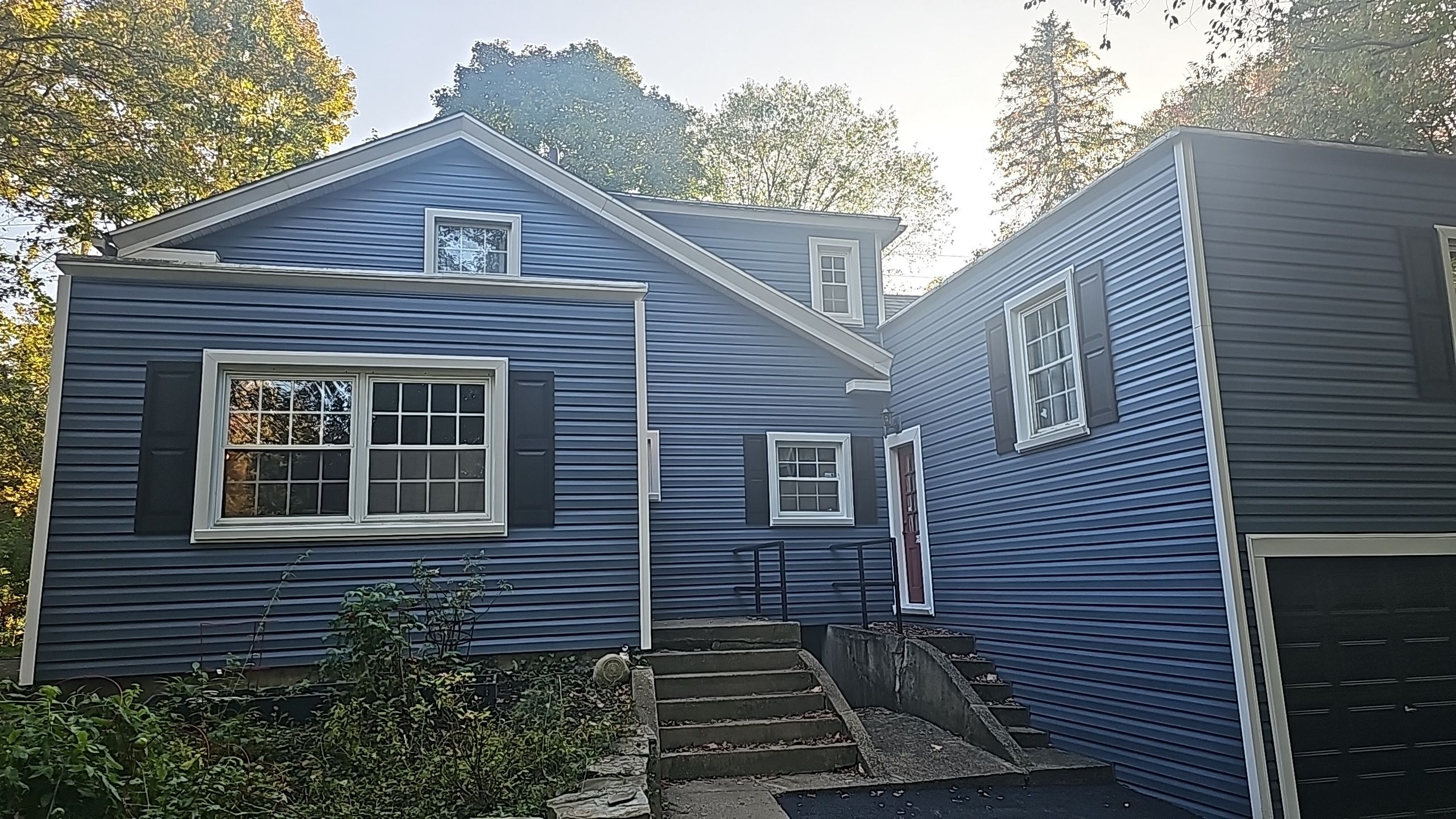 Norandex Cedar Knolls, Color: Jamestown Blue by Eagle Eye Roofing