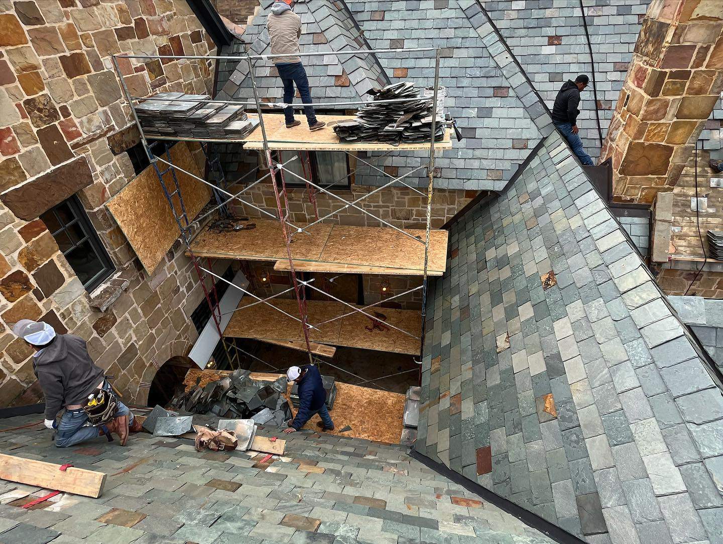 General Showcase by Lapeyre Roofing
