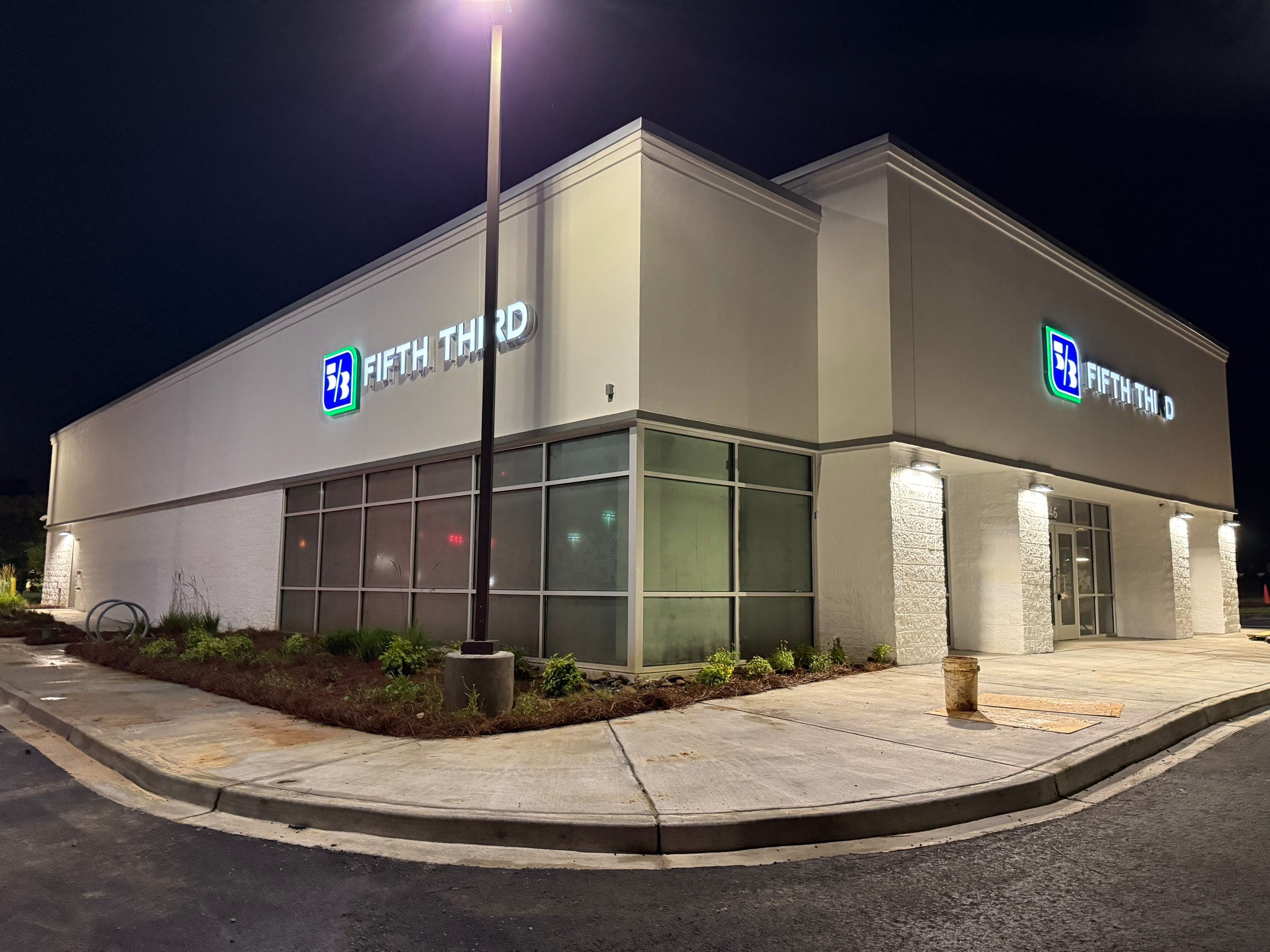 FTB Haribson Bank Project Columbia SC - (Commercial) by Carolina-Metro Landscape, Inc