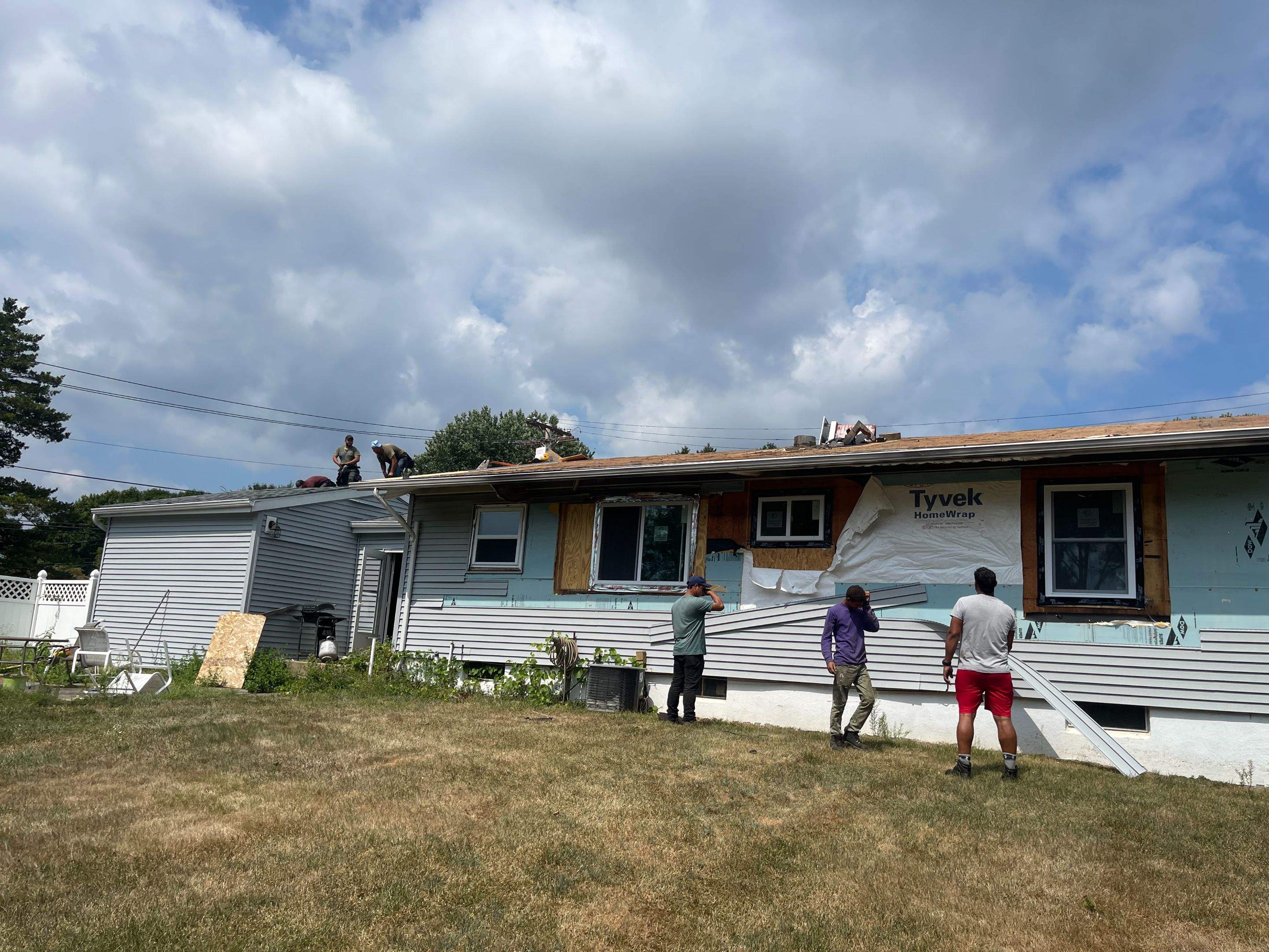 Fire Damage using Certainteed Mainsteet D4 and Owens corning quarry gray by A Plus Exterior