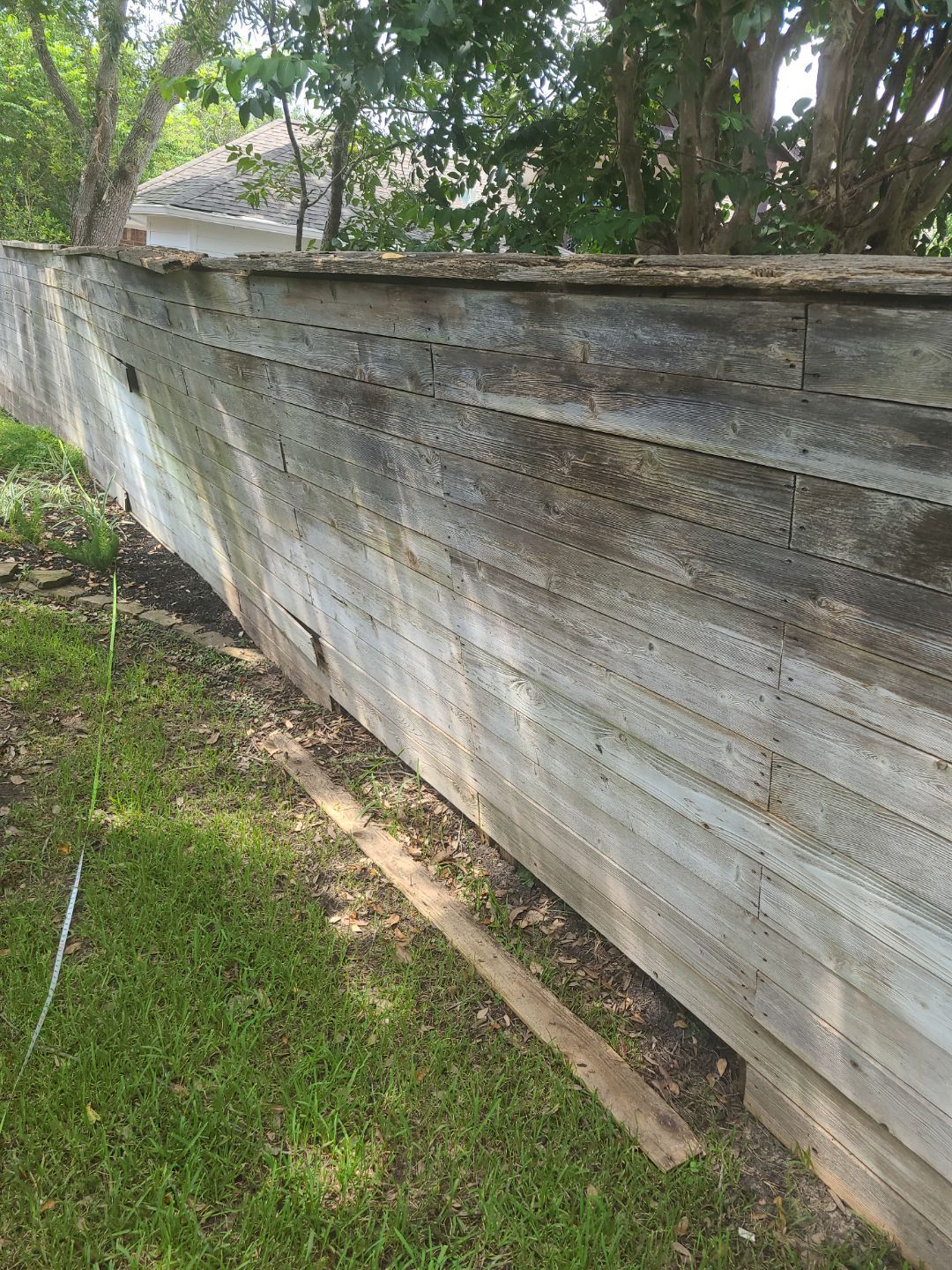 Fence Installation using Premium horizontal WRC by Tim's Fences