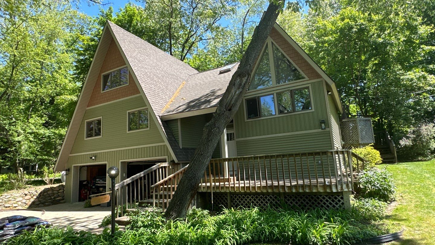 Siding Replacement using CertainTeed Restoration Classis D4 by 180 Contractors